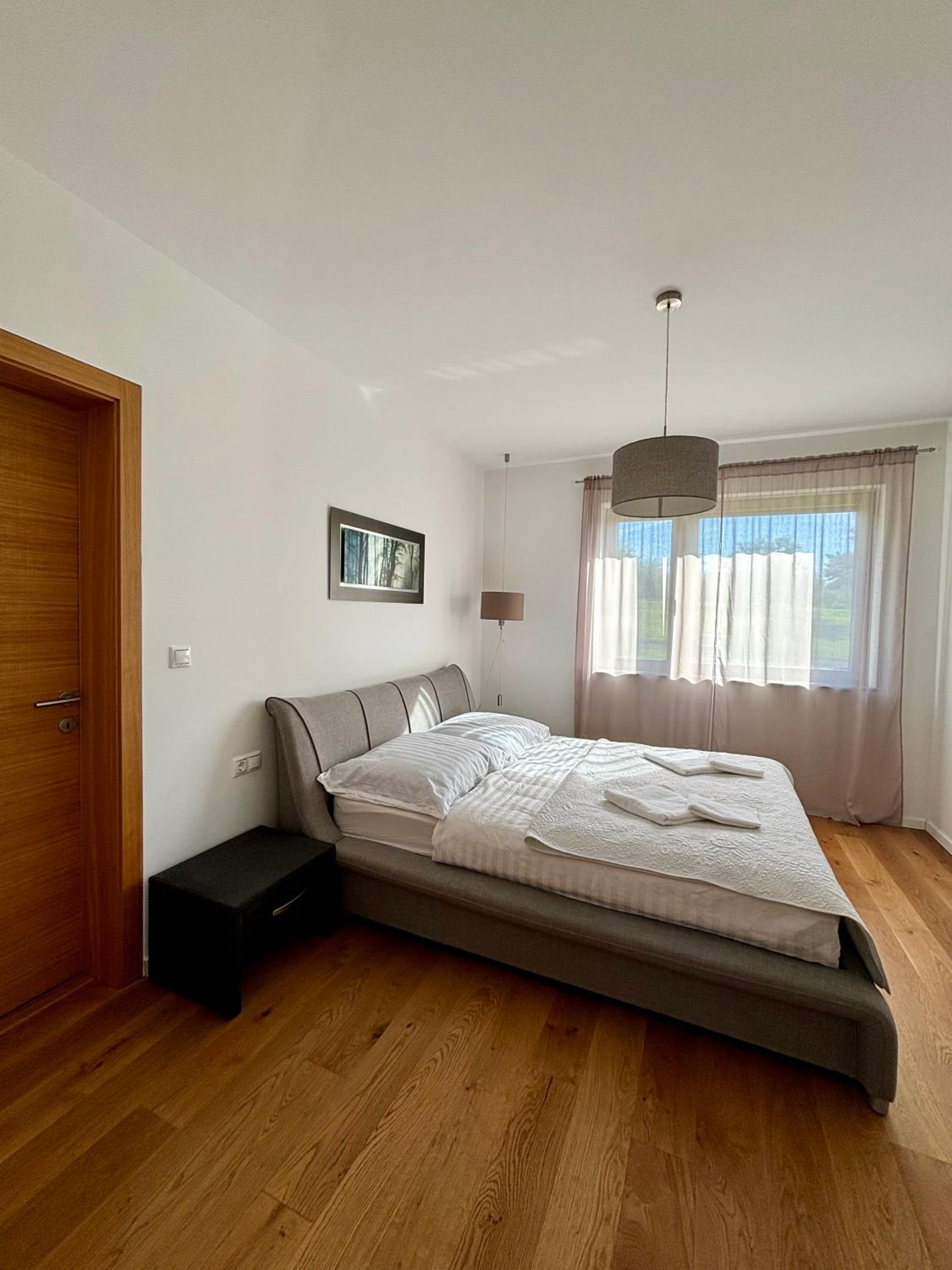 Villa Almond view 5