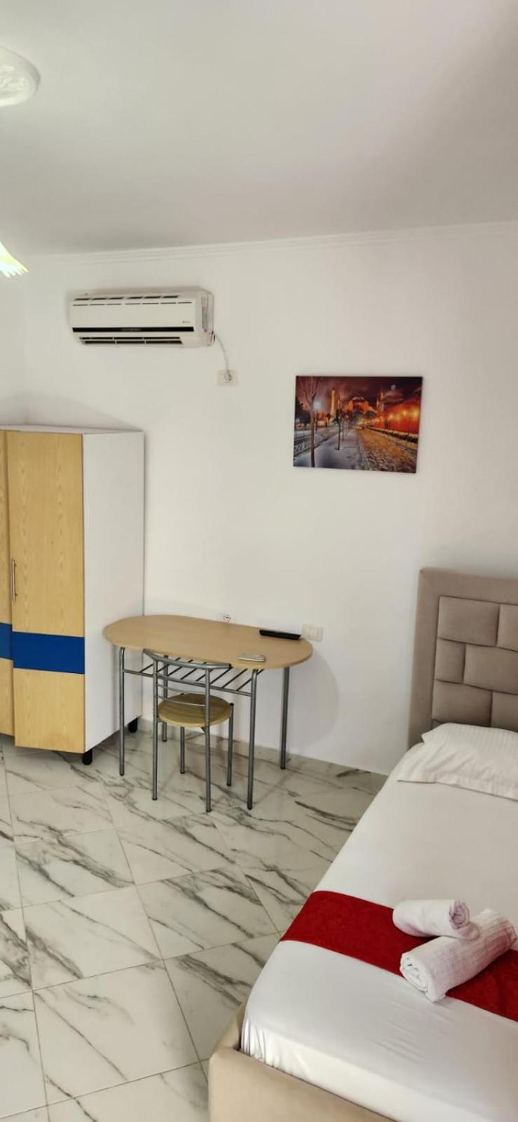 Koci Apartments