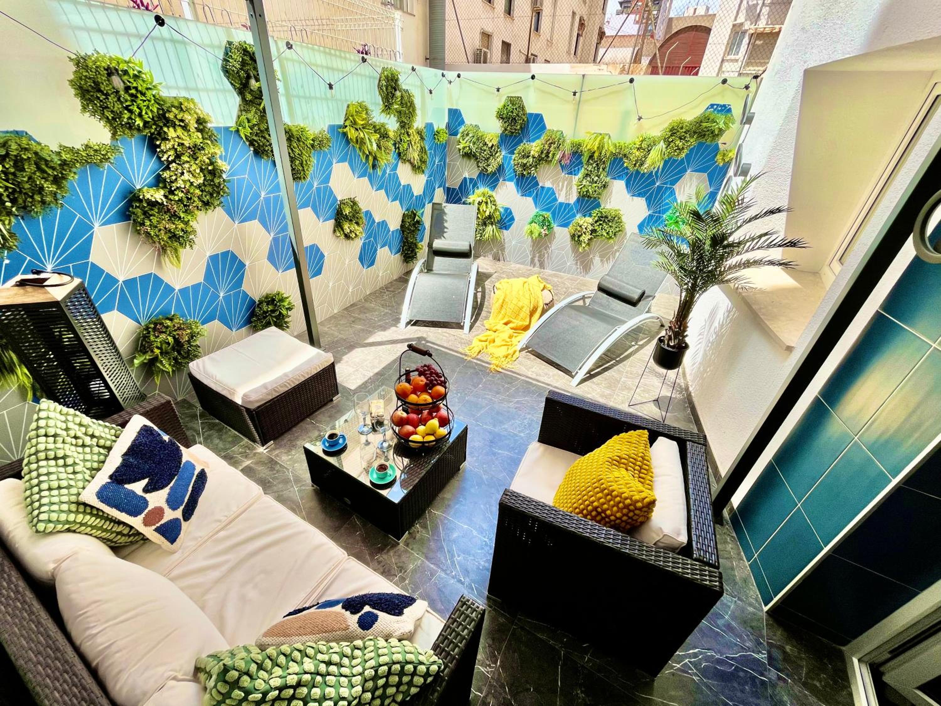 Alicante Market Premium Suites