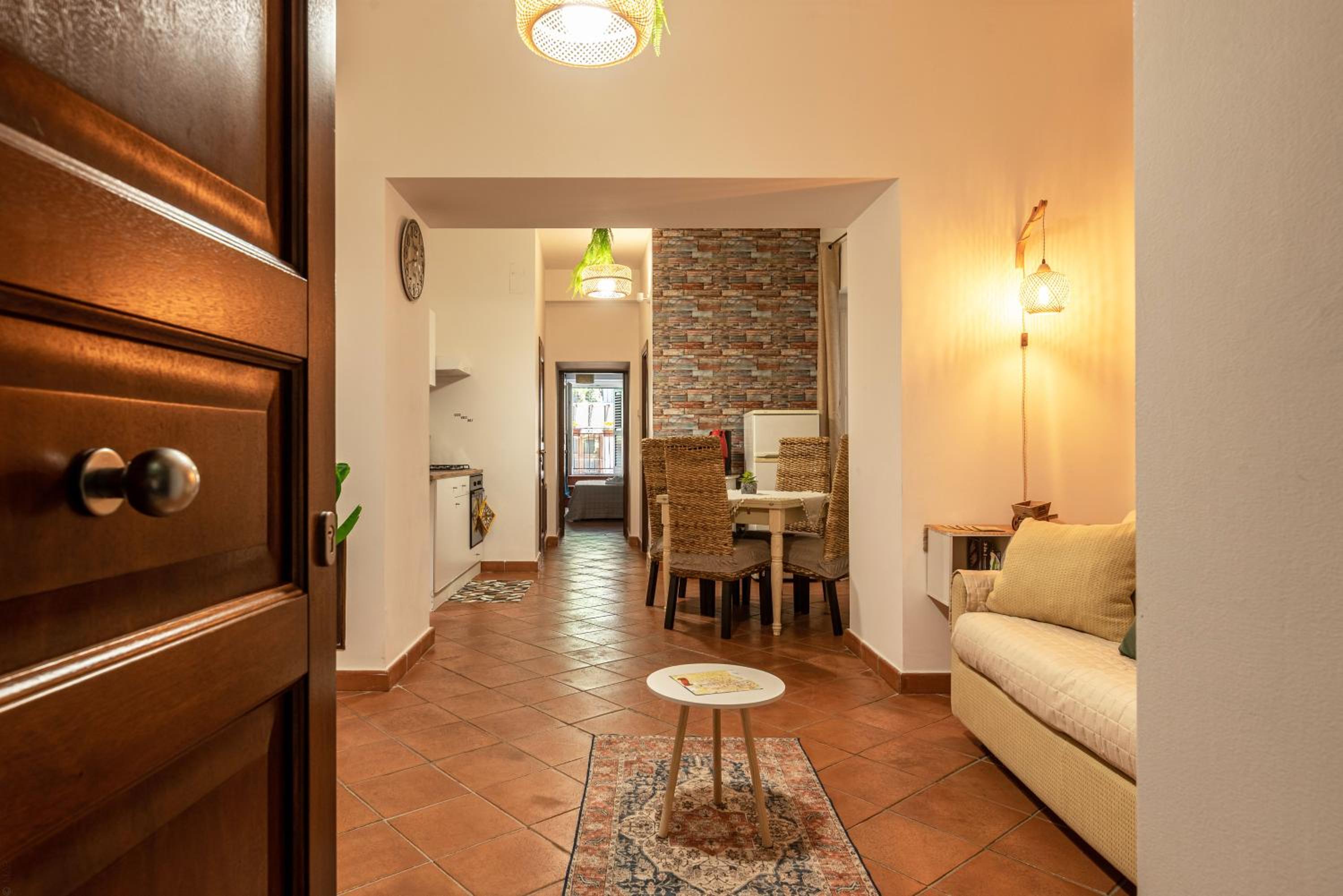 Good Vibes apartment nel centro storico view 4