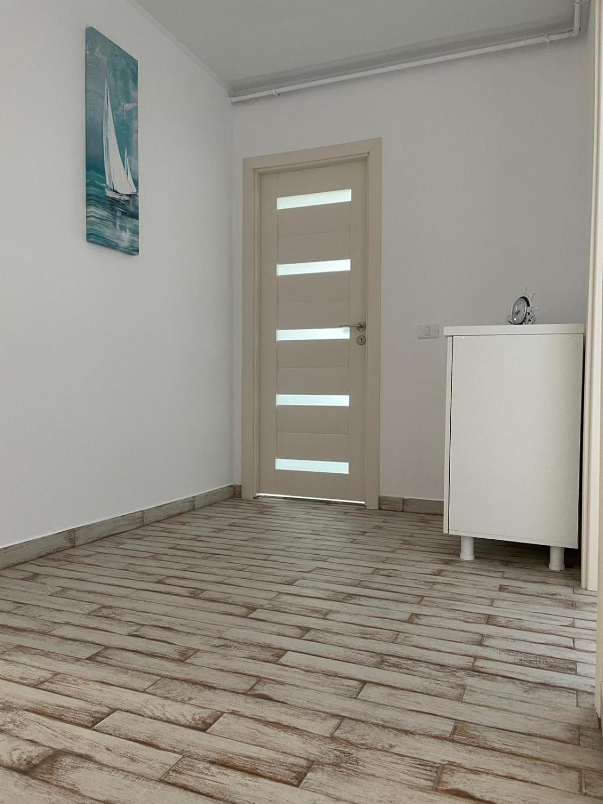 Apartament Aqua Blue Lake Mamaia Nord view 2