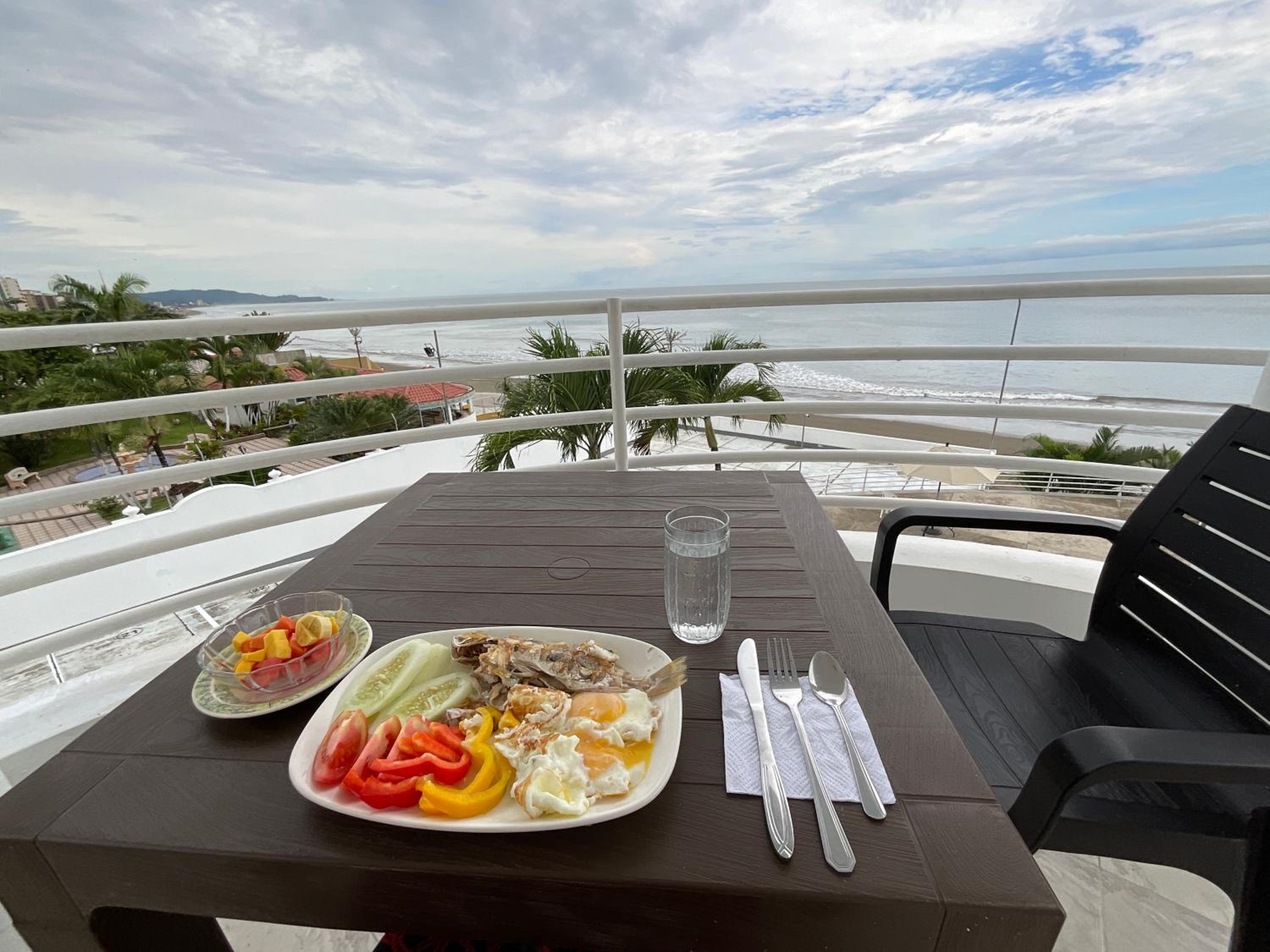 Beach front Condo Tonsupa near Atacames Ecuador