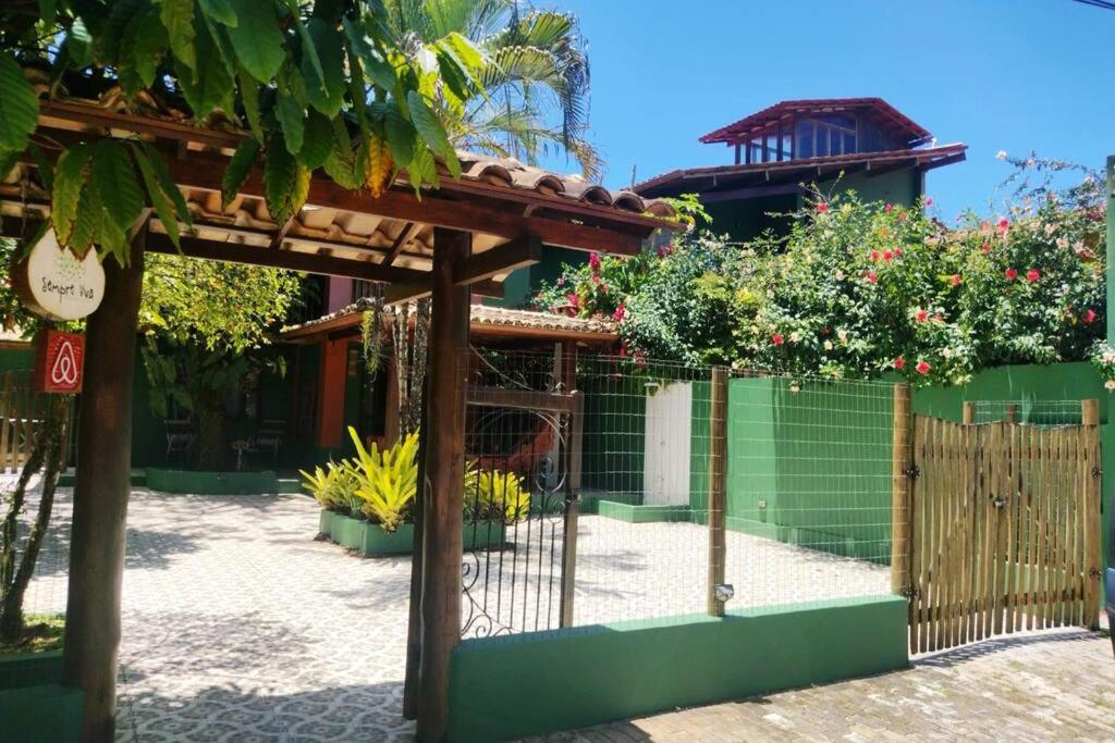 Sempre Viva - tranquila e pertinho de tudo.