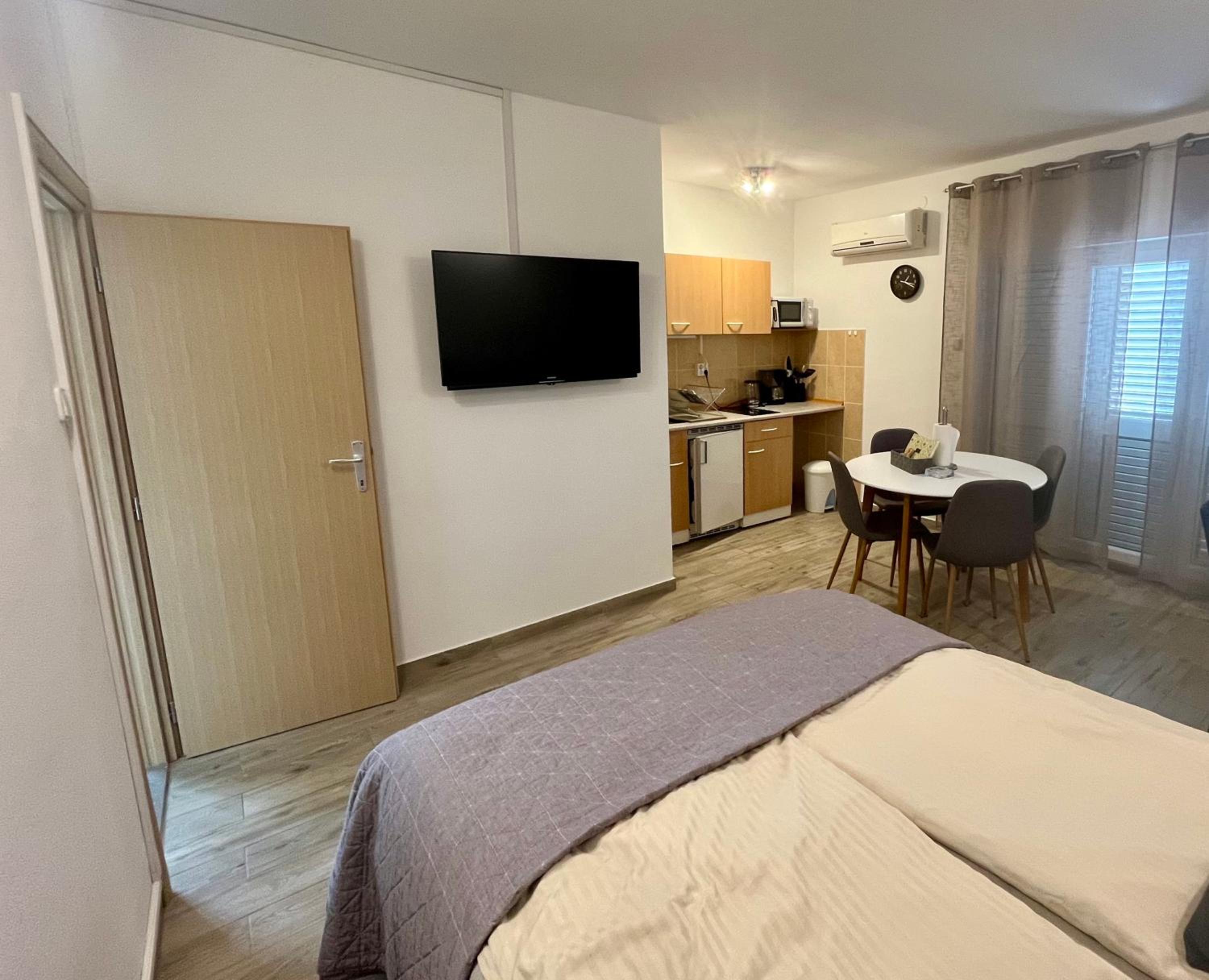 Apartment Solara view 2