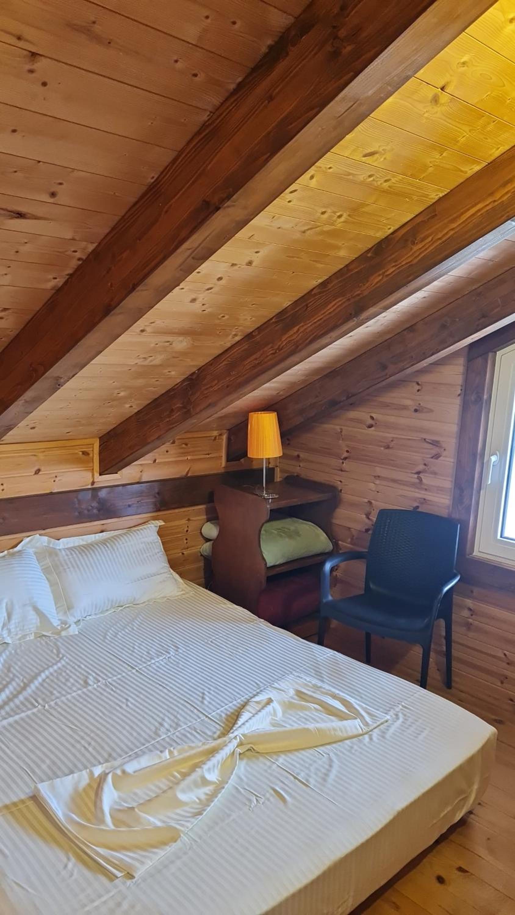 Sol Apartments Gjiri Lalzit