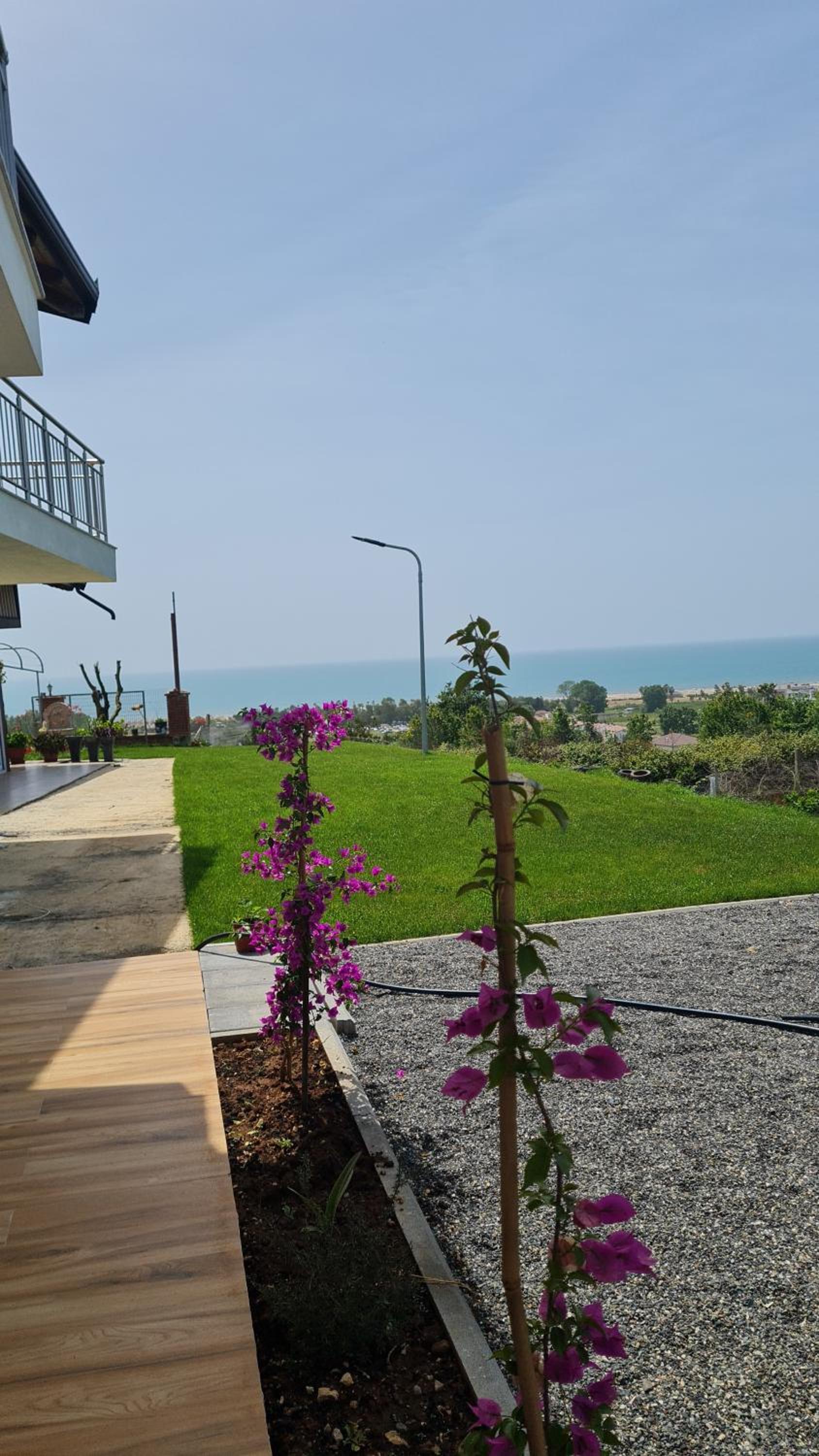 Sol Apartments Gjiri Lalzit