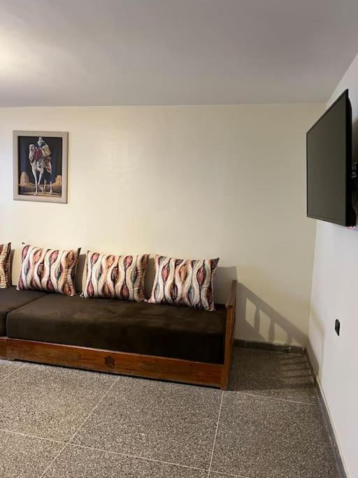 Appartement au centre en face du souk