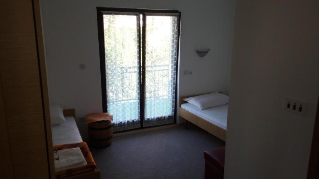 Rooms Rafomarija