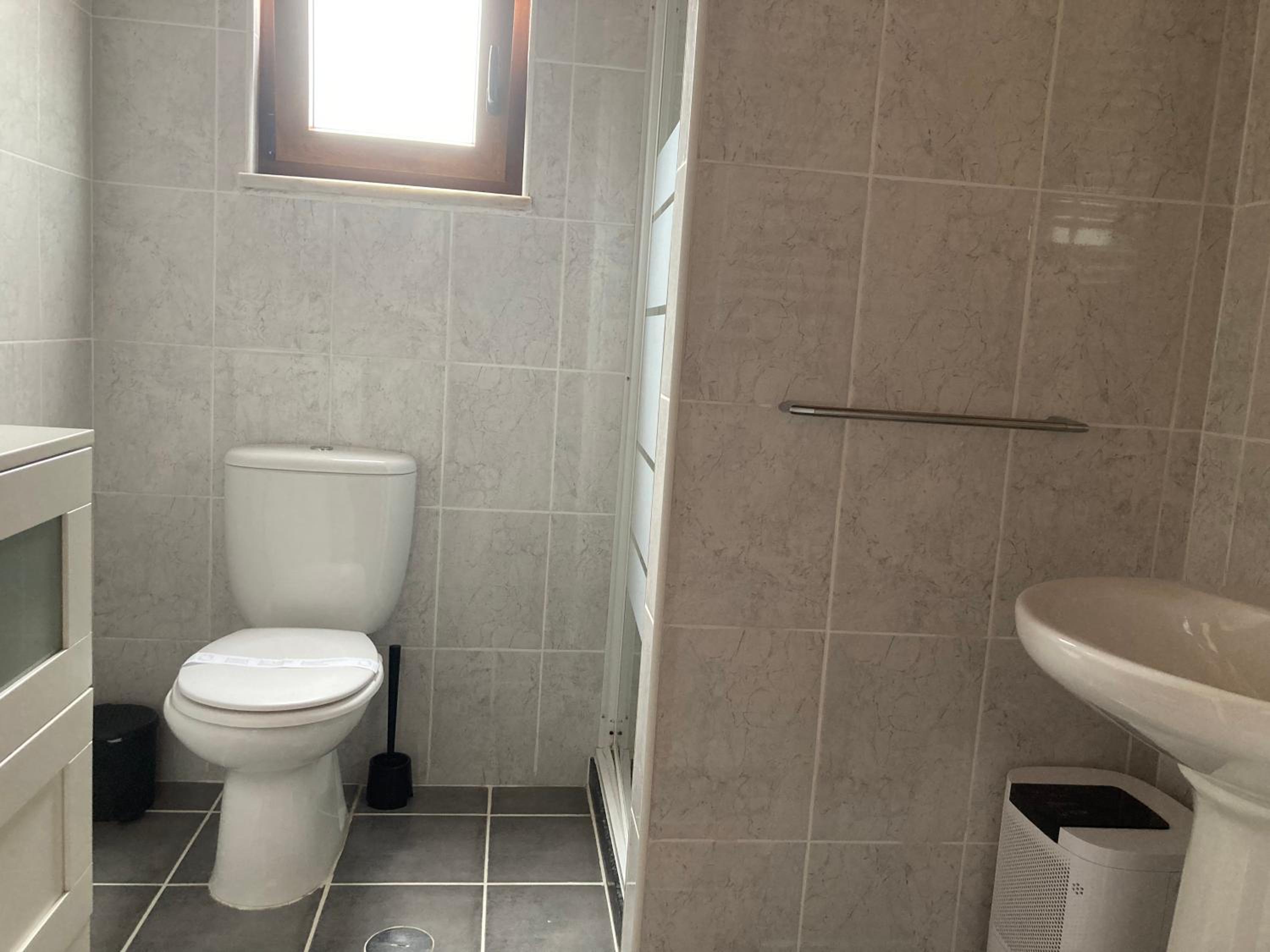 A Casa Amarela Guesthouse - Property Image 9