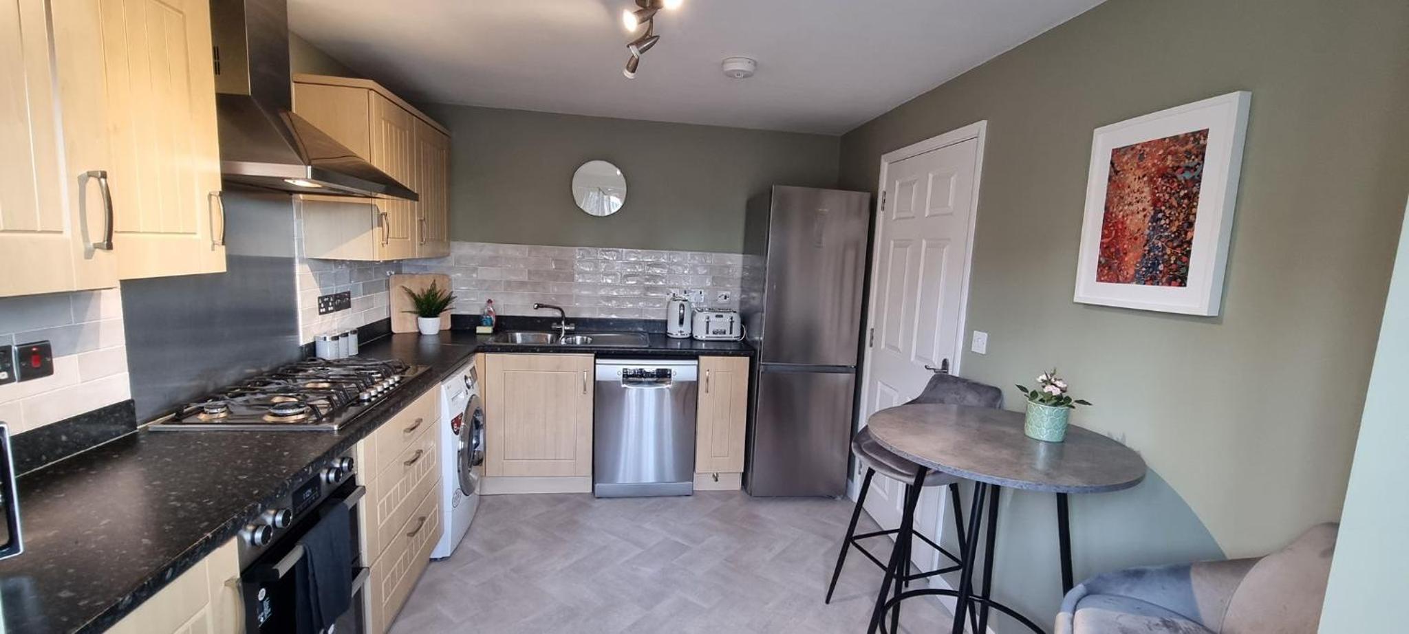Guildhall - Beauluxe Properties large property - 3 bedroom - 4 beds - sleeps upto 6 people view 4