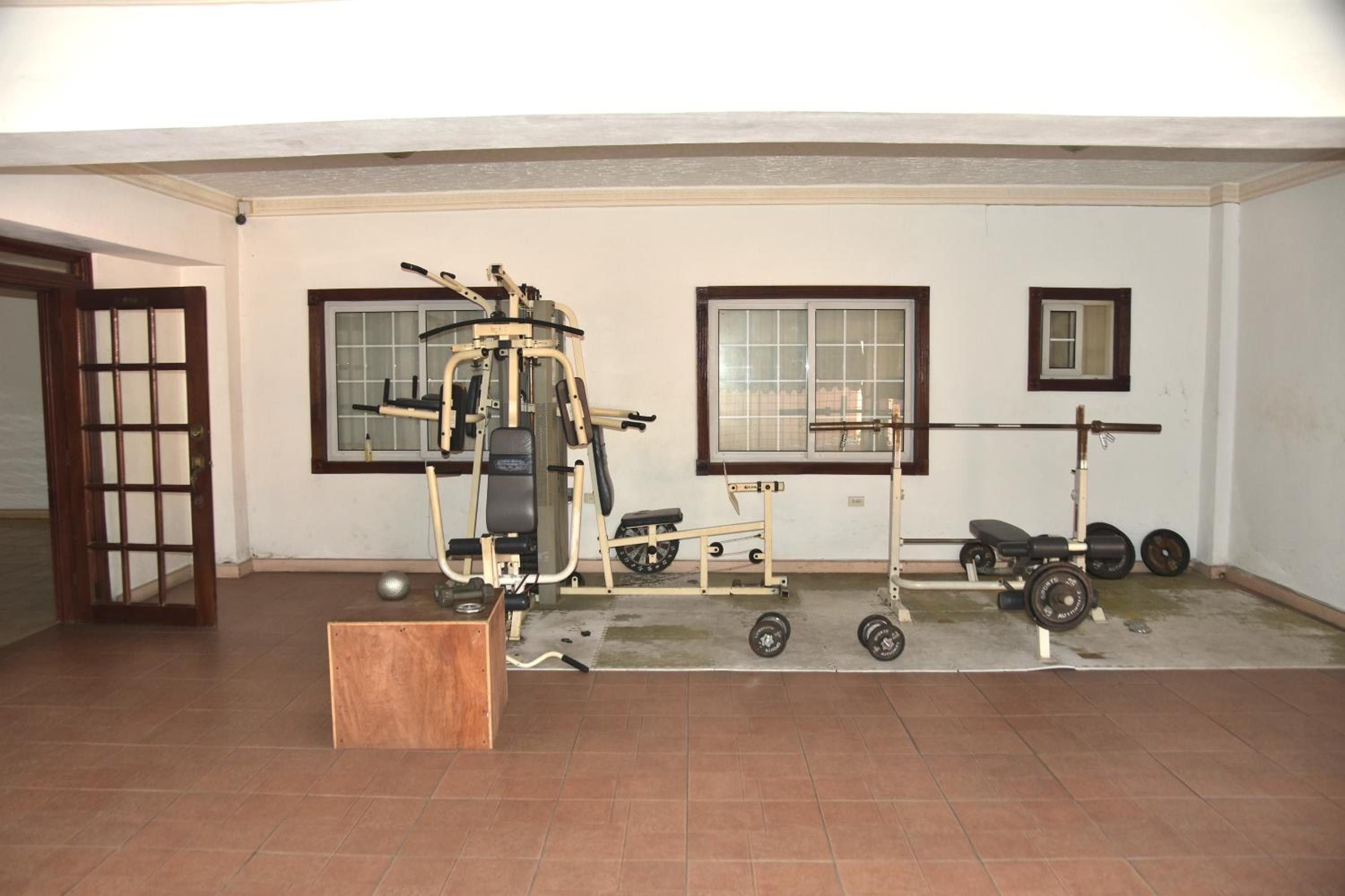Embassy deluxe 2 view 3