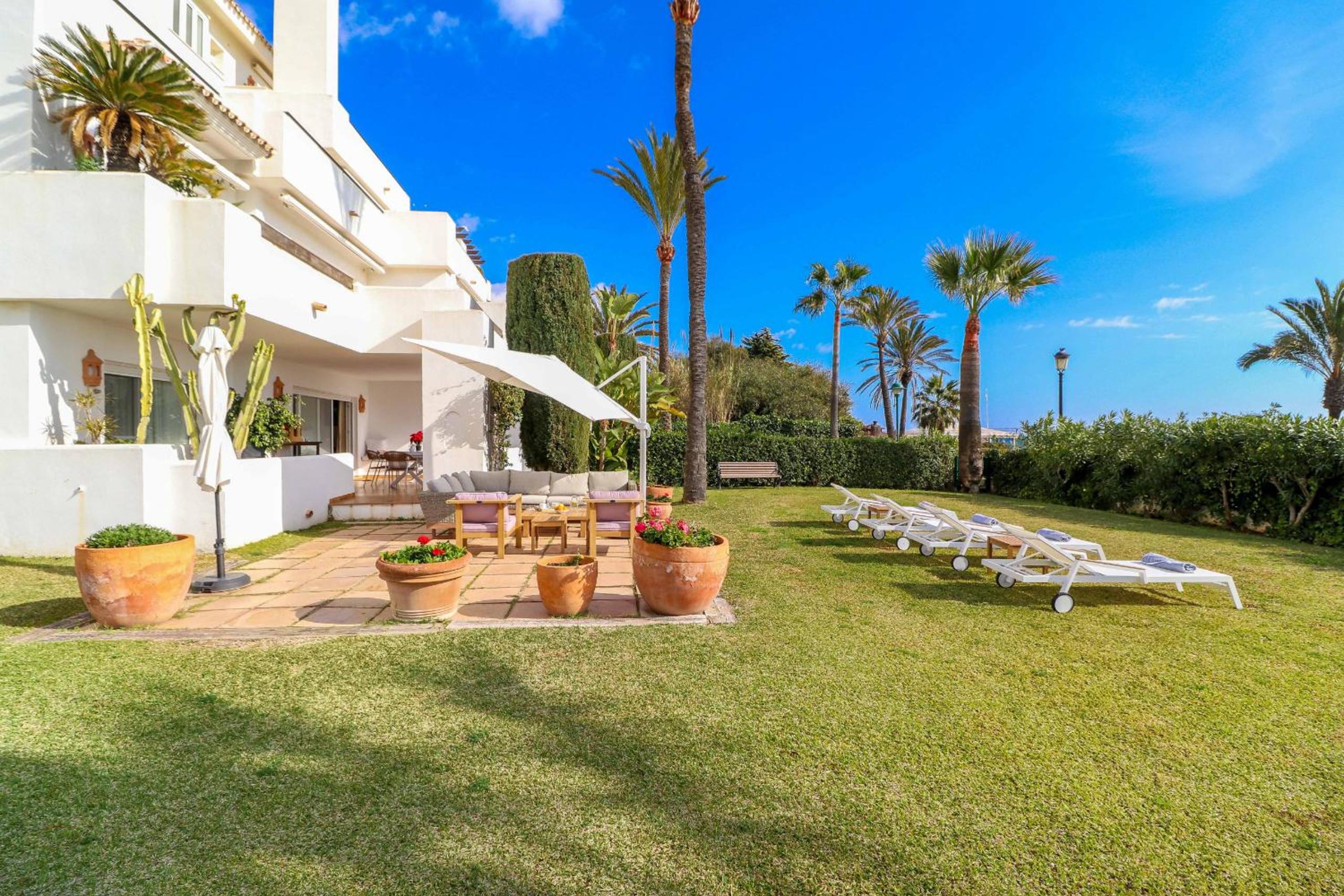 Frontline beach apartment -Los Monteros Palm Beach