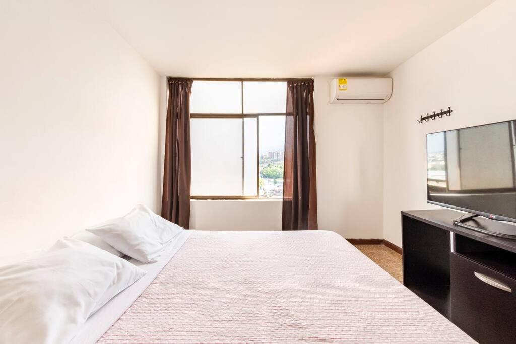 Apartamento en cali, miraflores vista panorámica y ubicación central