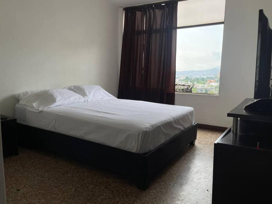 Apartamento en cali, miraflores vista panorámica y ubicación central