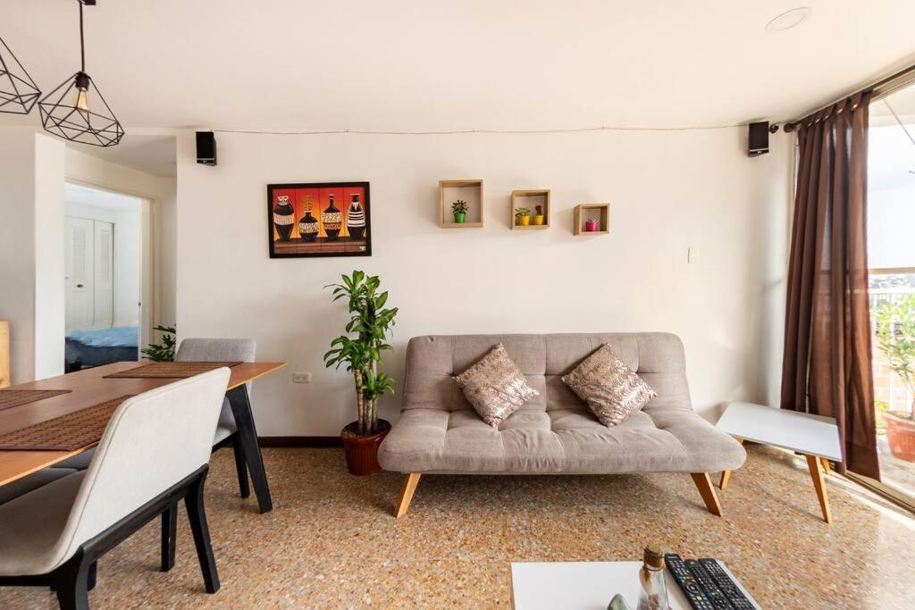 Apartamento en cali, miraflores vista panorámica y ubicación central