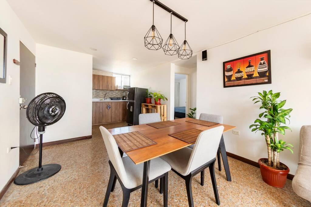 Apartamento en cali, miraflores vista panorámica y ubicación central