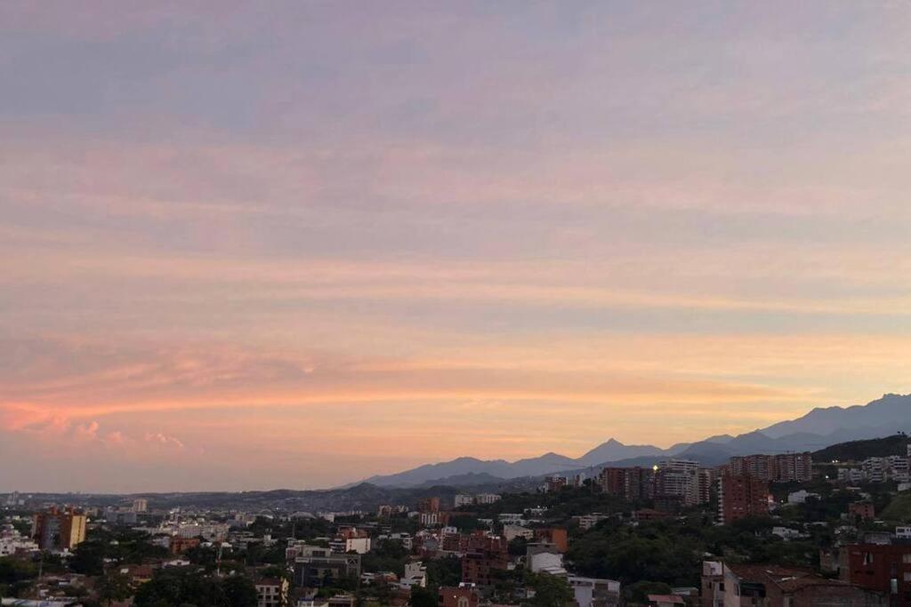 Apartamento en cali, miraflores vista panorámica y ubicación central