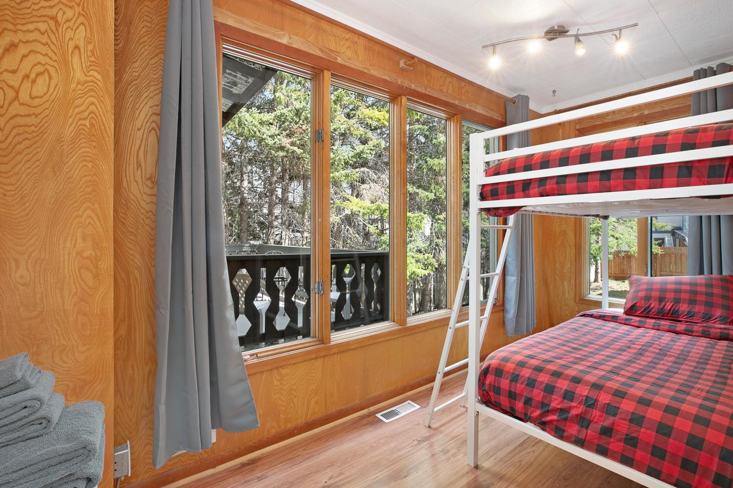 Elkhorn Lodge Vacation Rentals