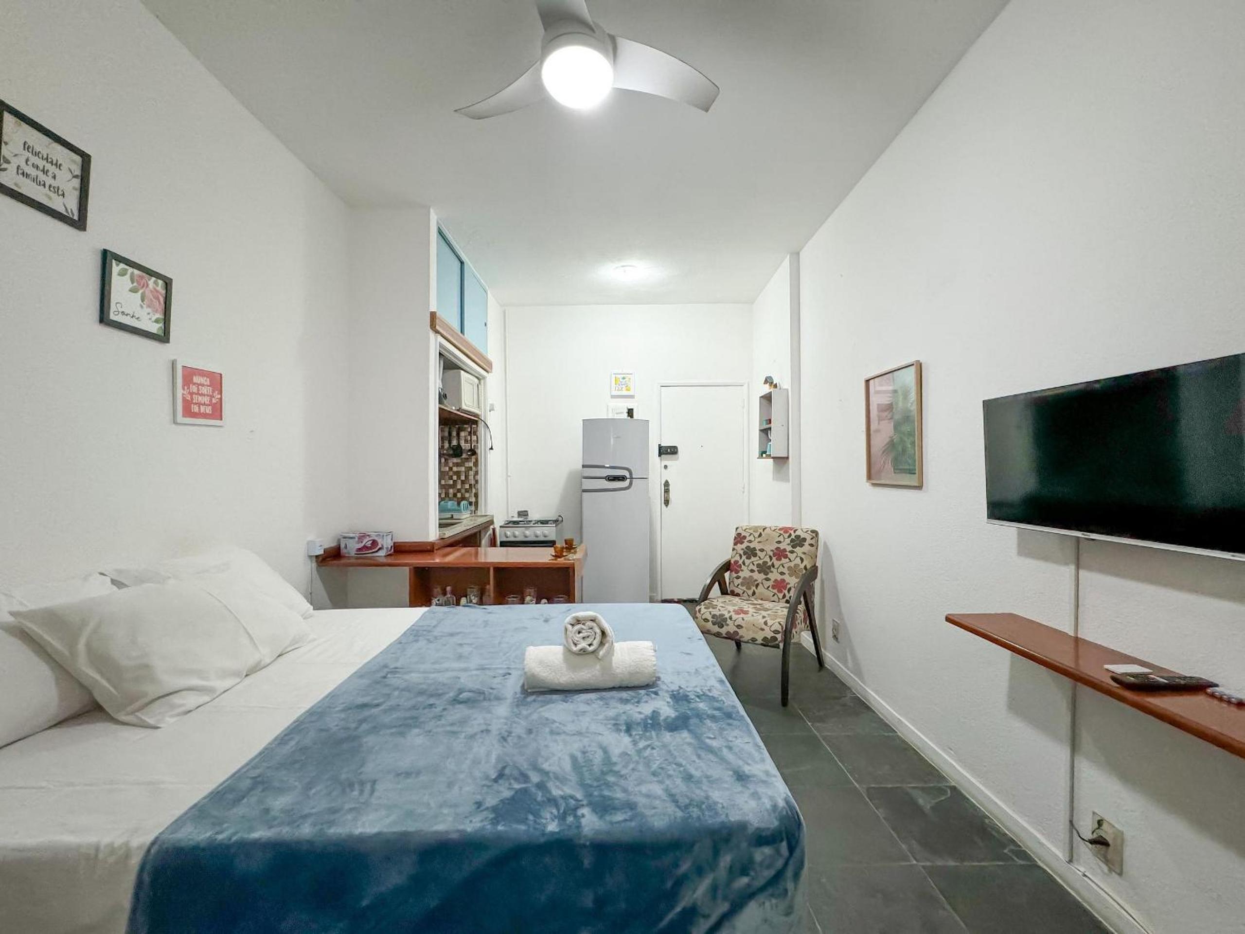 Loft estiloso no coração da Lapa - Cozinha equipada - Portaria 24h - Arcos da Lapa - Escadaria Selarón