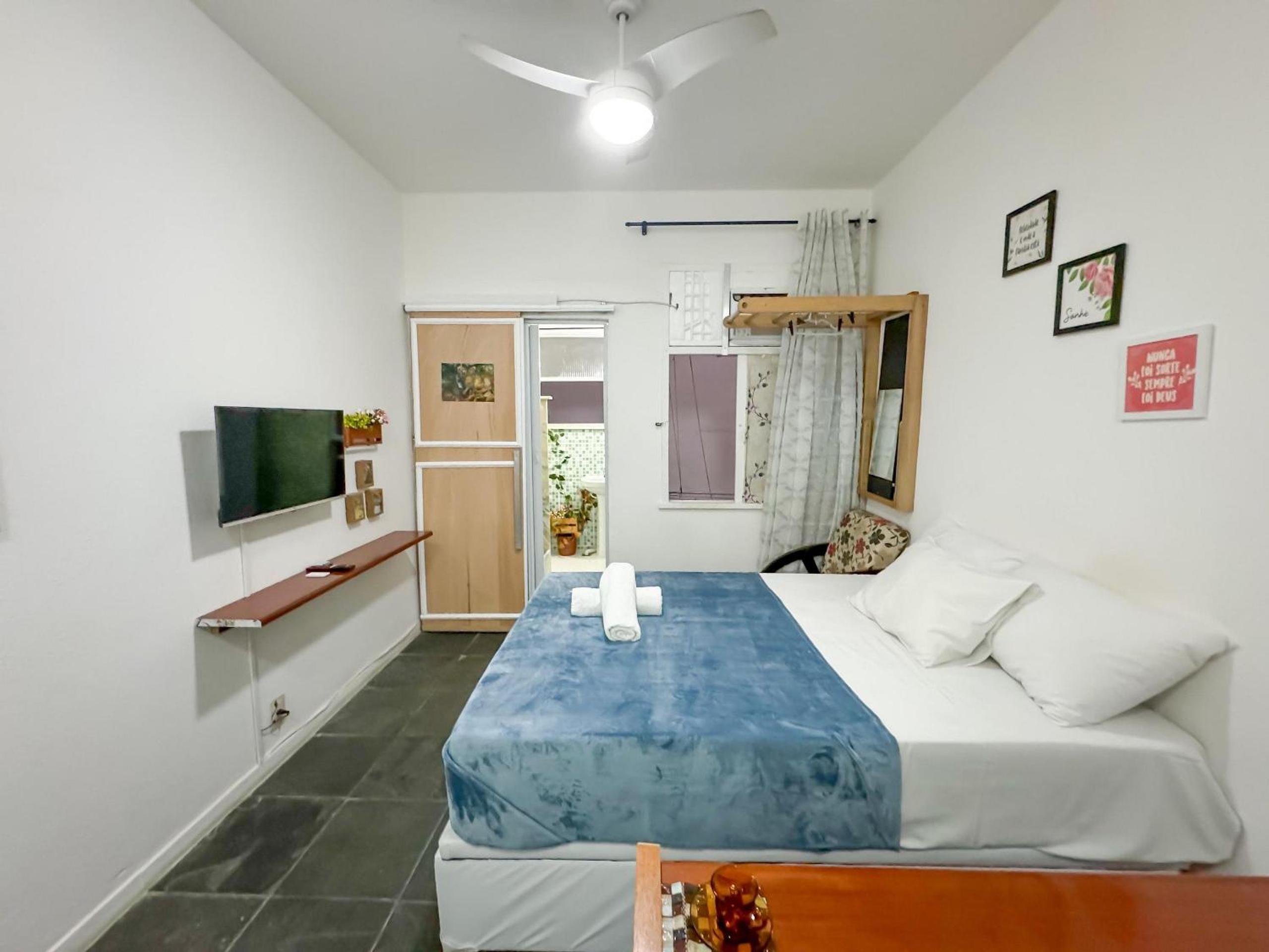 Loft estiloso no coração da Lapa - Cozinha equipada - Portaria 24h - Arcos da Lapa - Escadaria Selarón