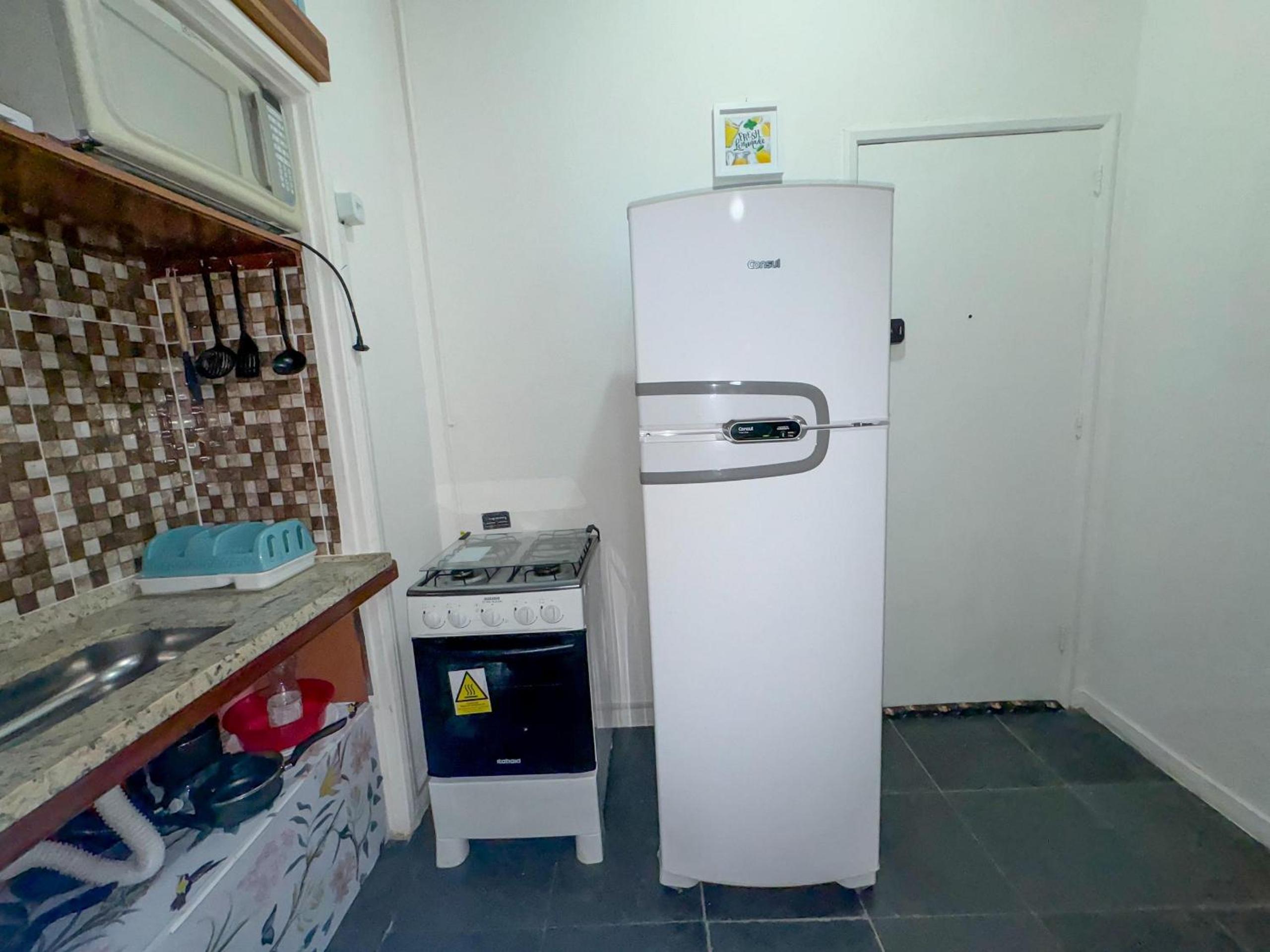 Loft estiloso no coração da Lapa - Cozinha equipada - Portaria 24h - Arcos da Lapa - Escadaria Selarón