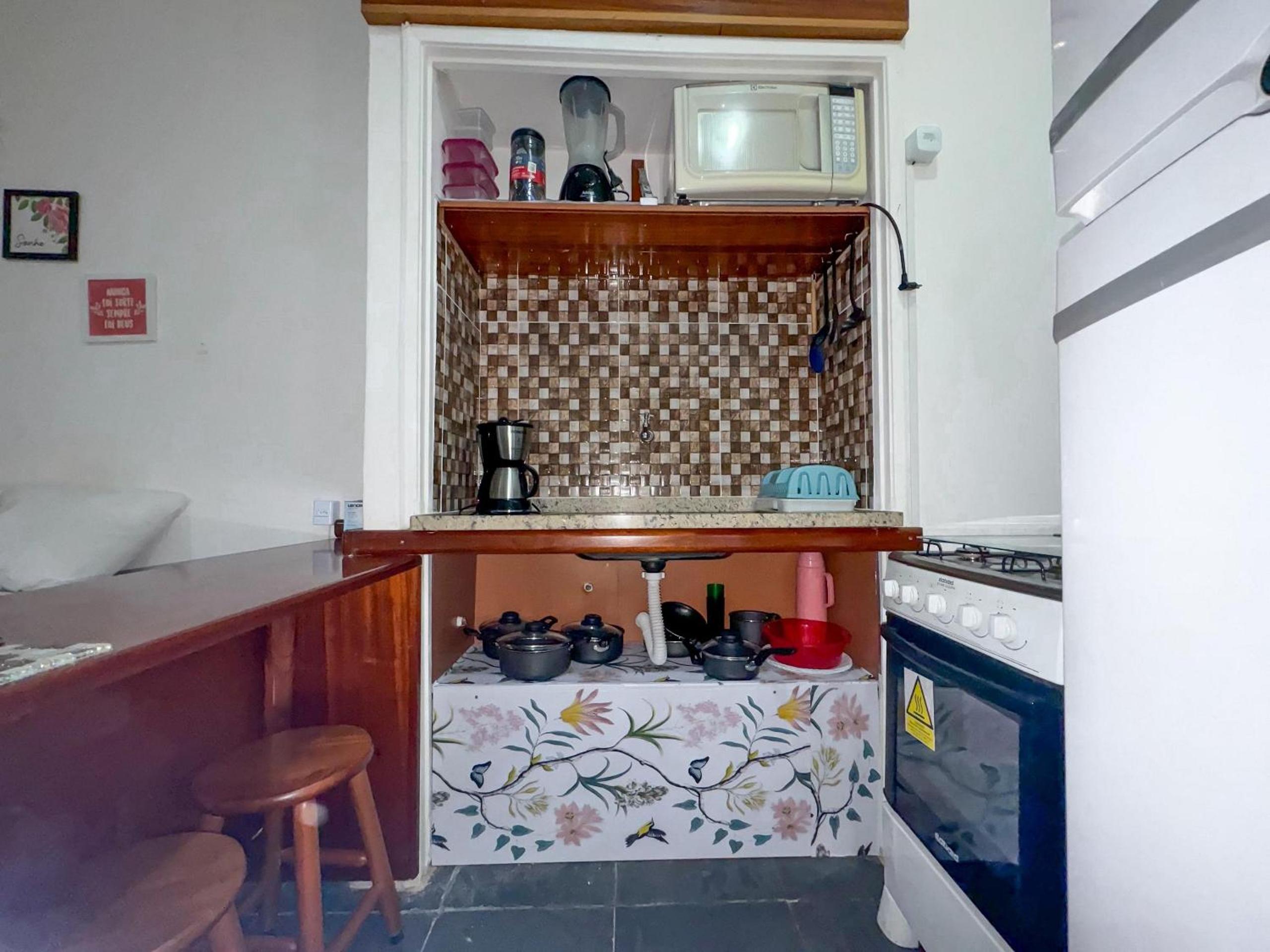 Loft estiloso no coração da Lapa - Cozinha equipada - Portaria 24h - Arcos da Lapa - Escadaria Selarón