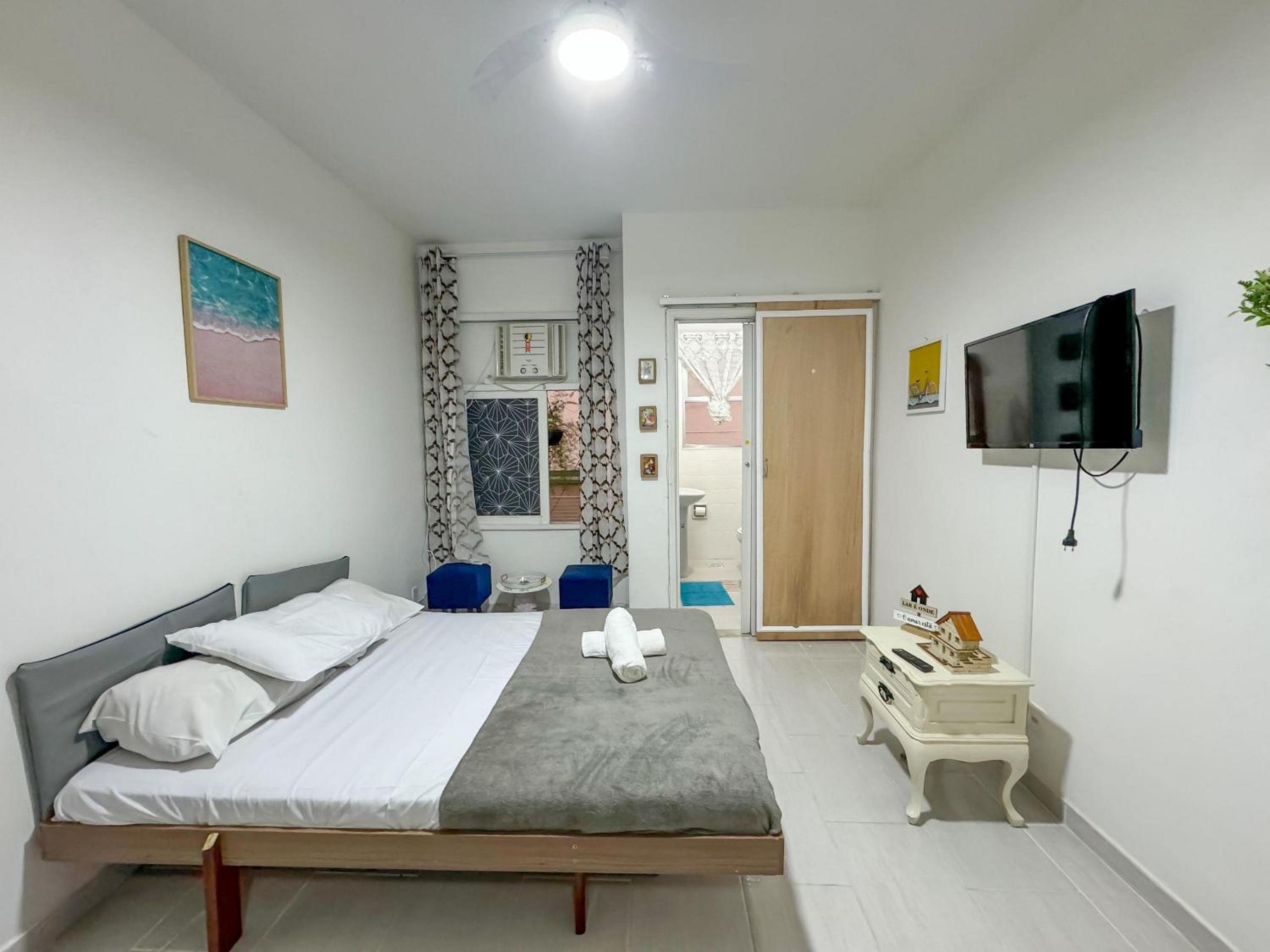 Loft estiloso no coração da Lapa - Cozinha equipada - Portaria 24h - Arcos da Lapa - Escadaria Selarón