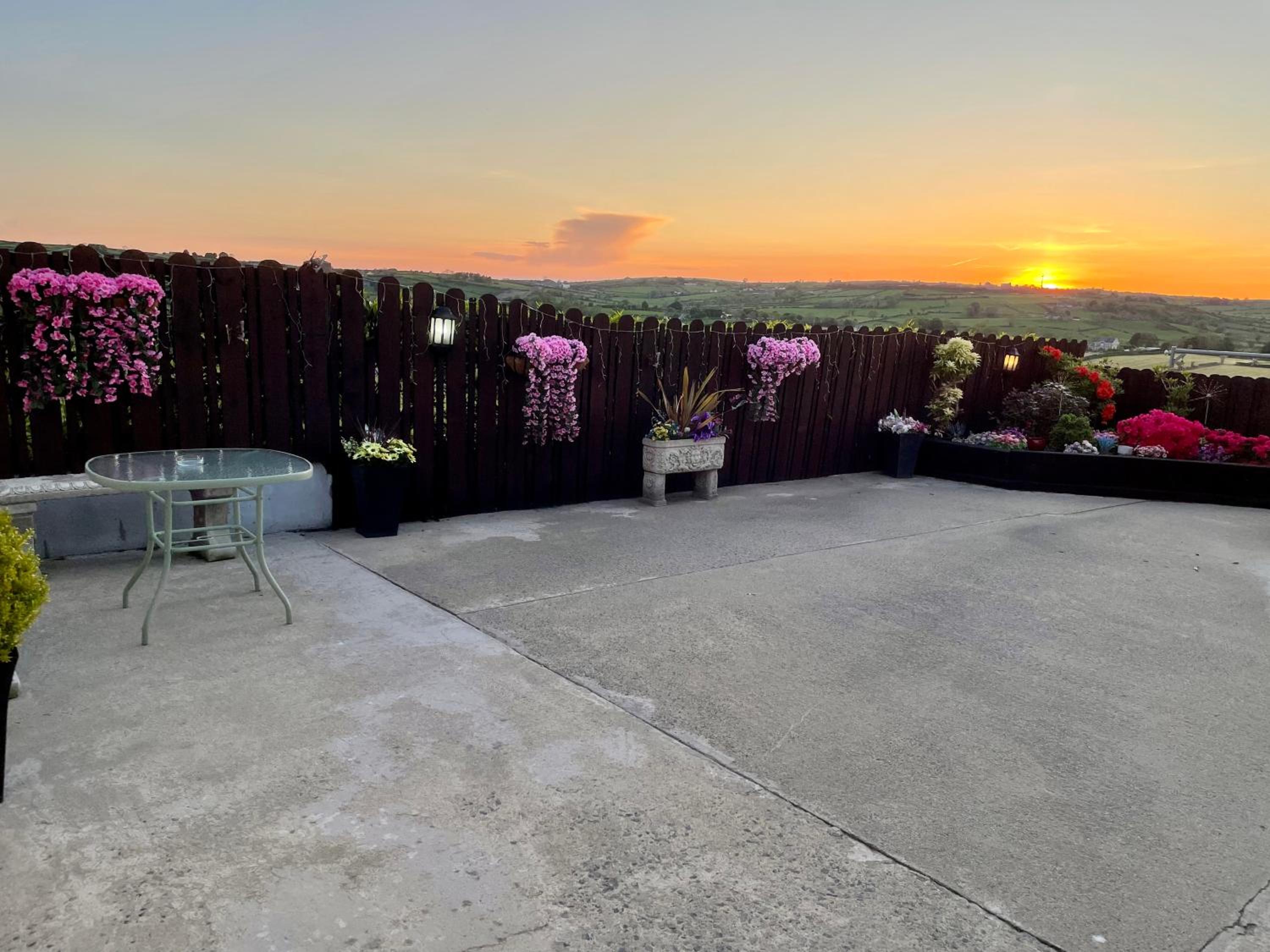 Cleomack View, Annexe apartment with Hot Tub view 2
