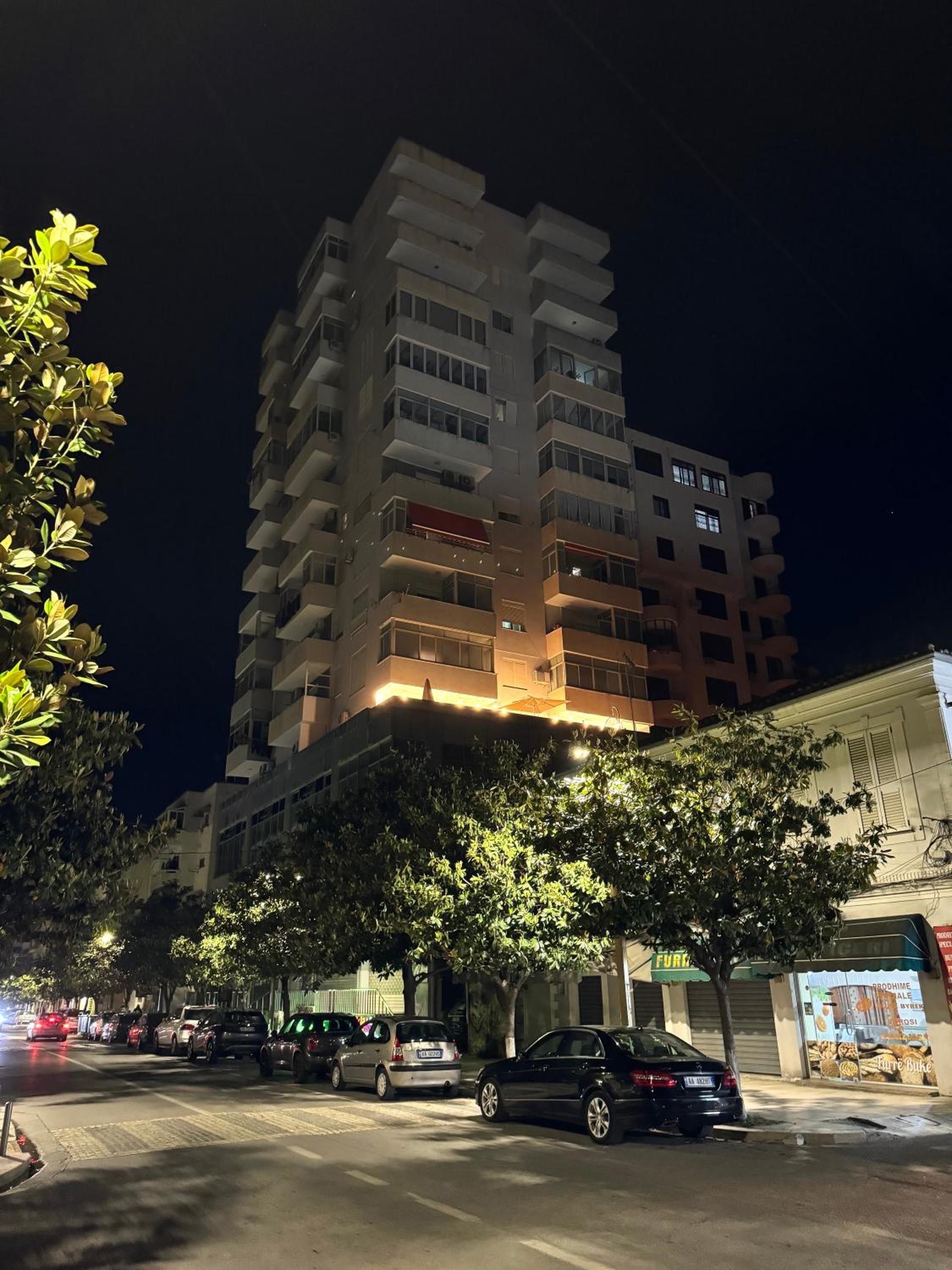 Hotel 5 New Central Comfy Apartments - Image 1