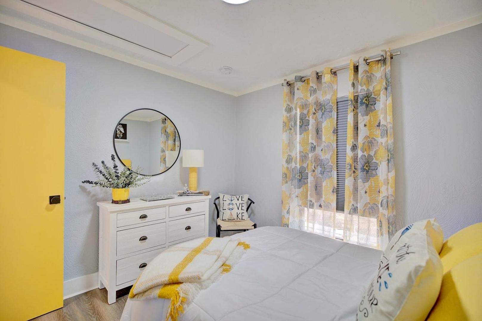 Chic Retreat view 4