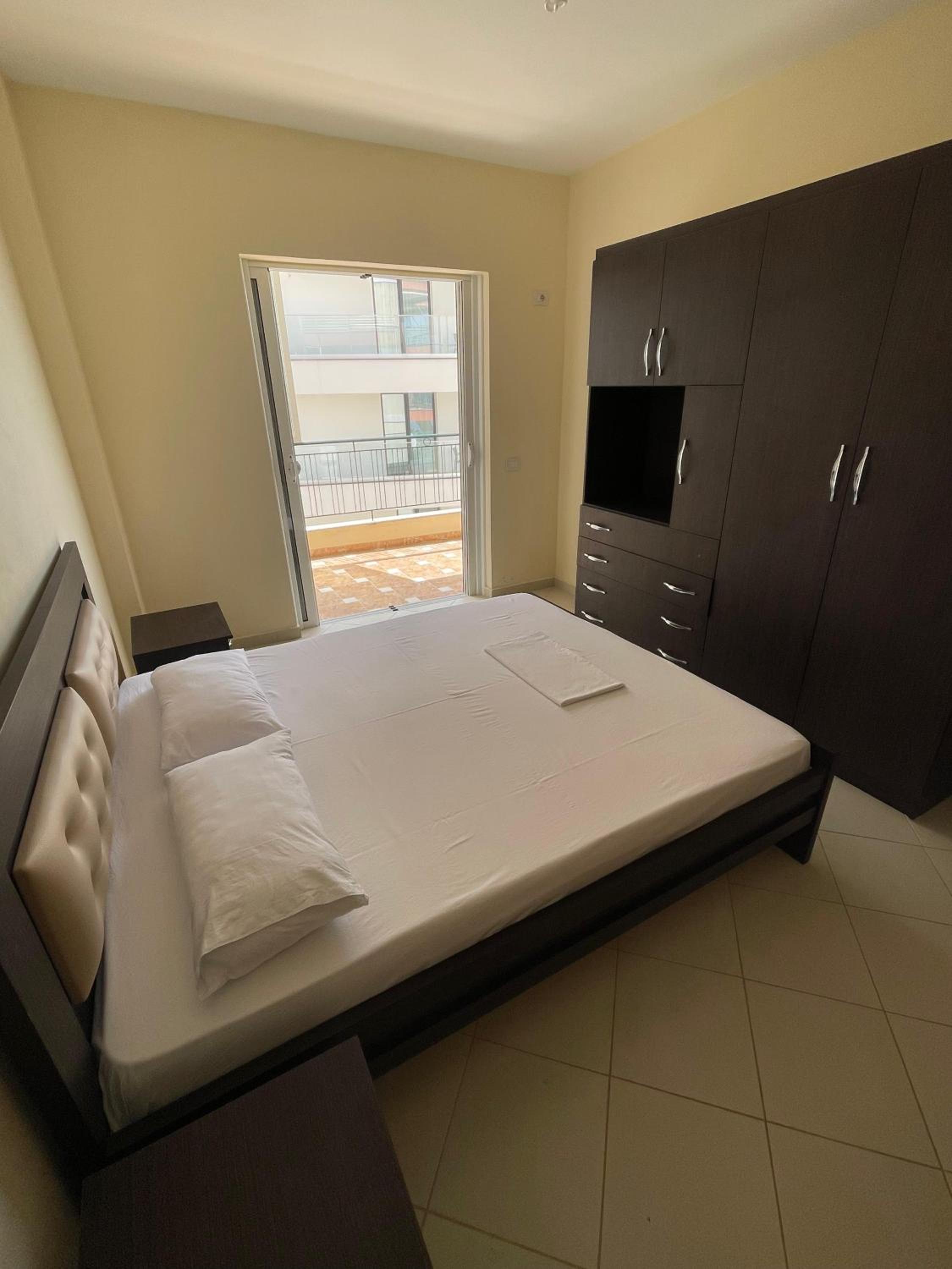 Lovely 3-bedroom apartment Rei