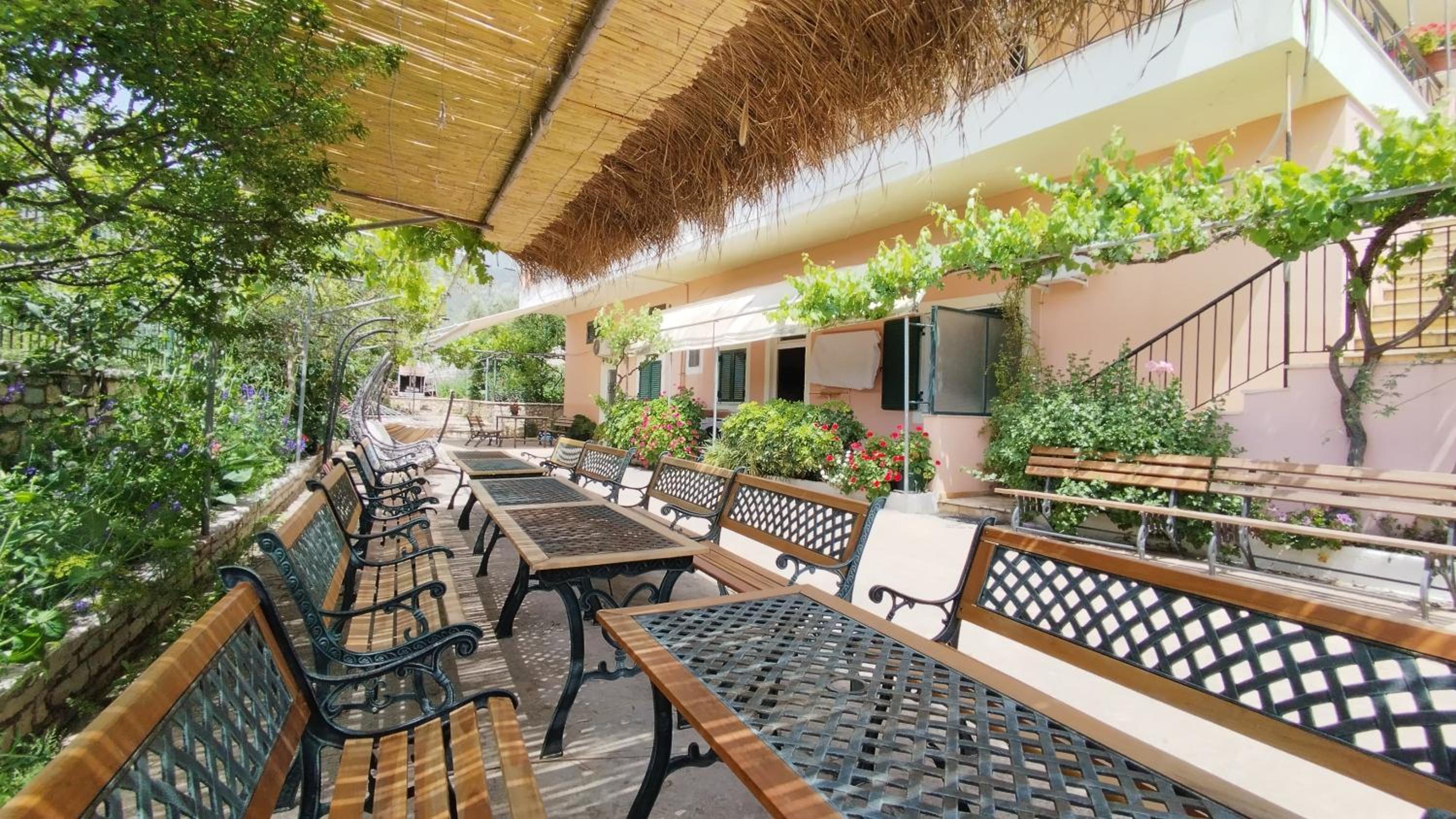 Oasis Hostel