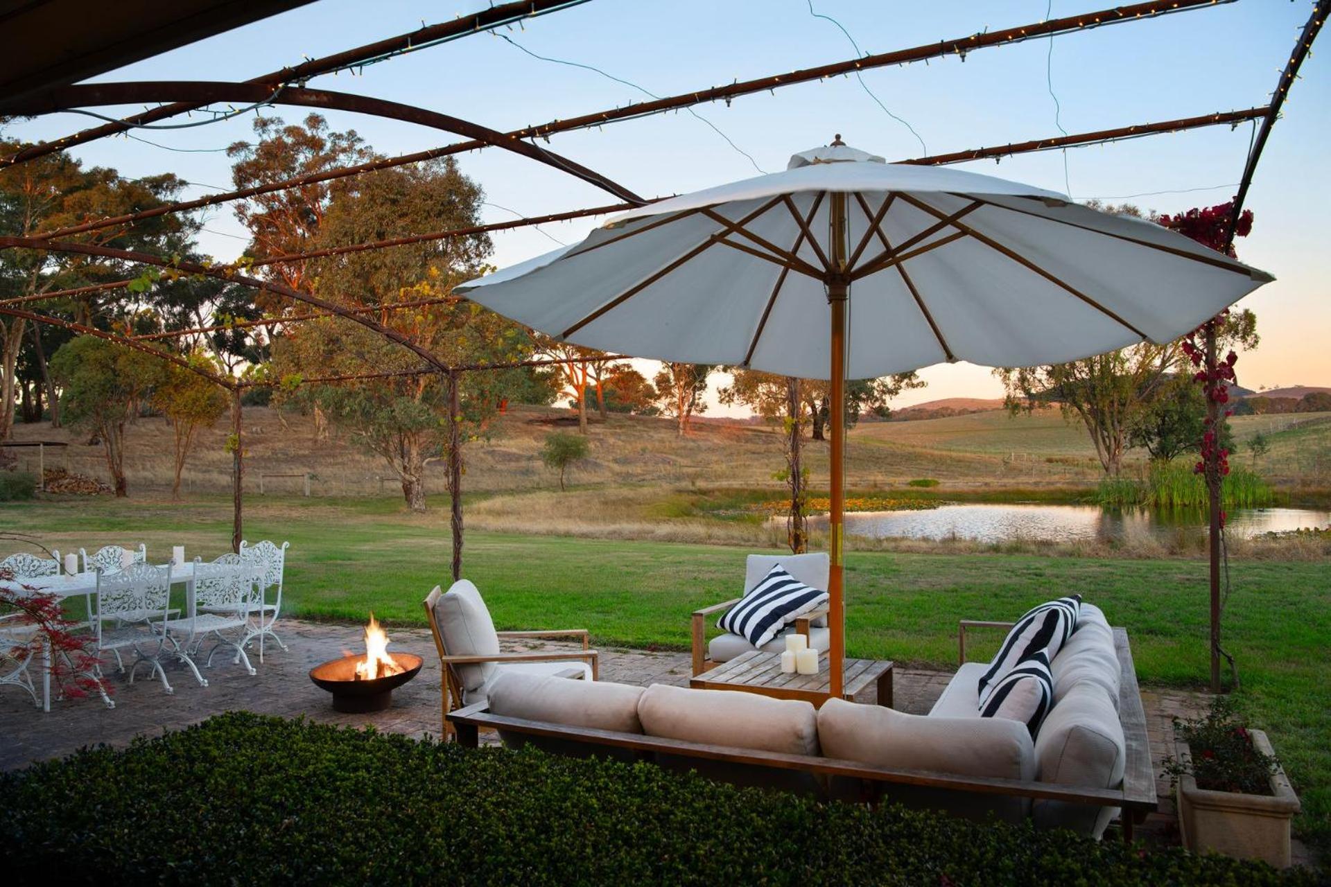 Sunset Retreat - 4 bedroom home with sunset views