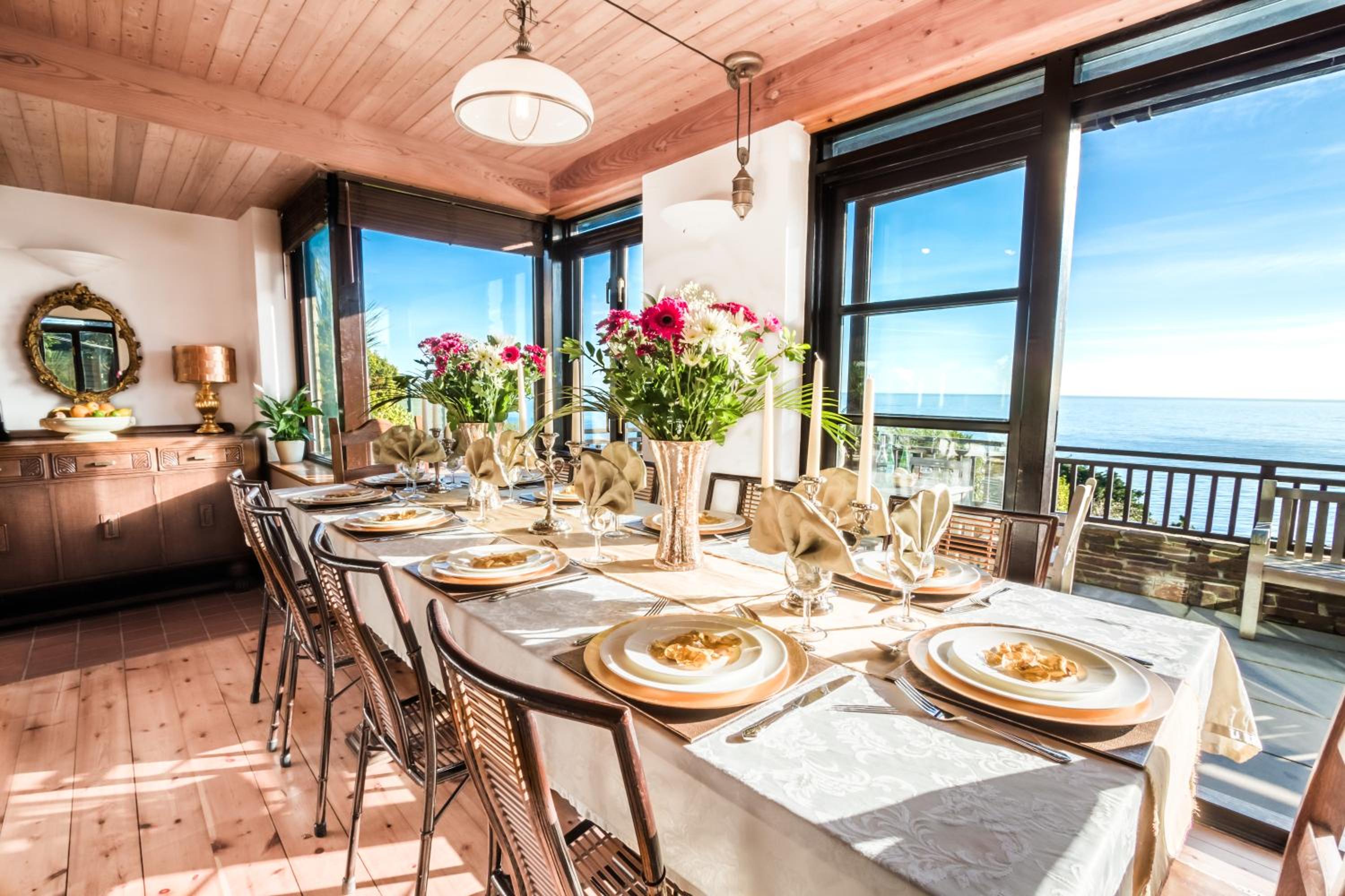 Seaside Fairy Tale Swiss Chalet〜The Best Sea Views view 5