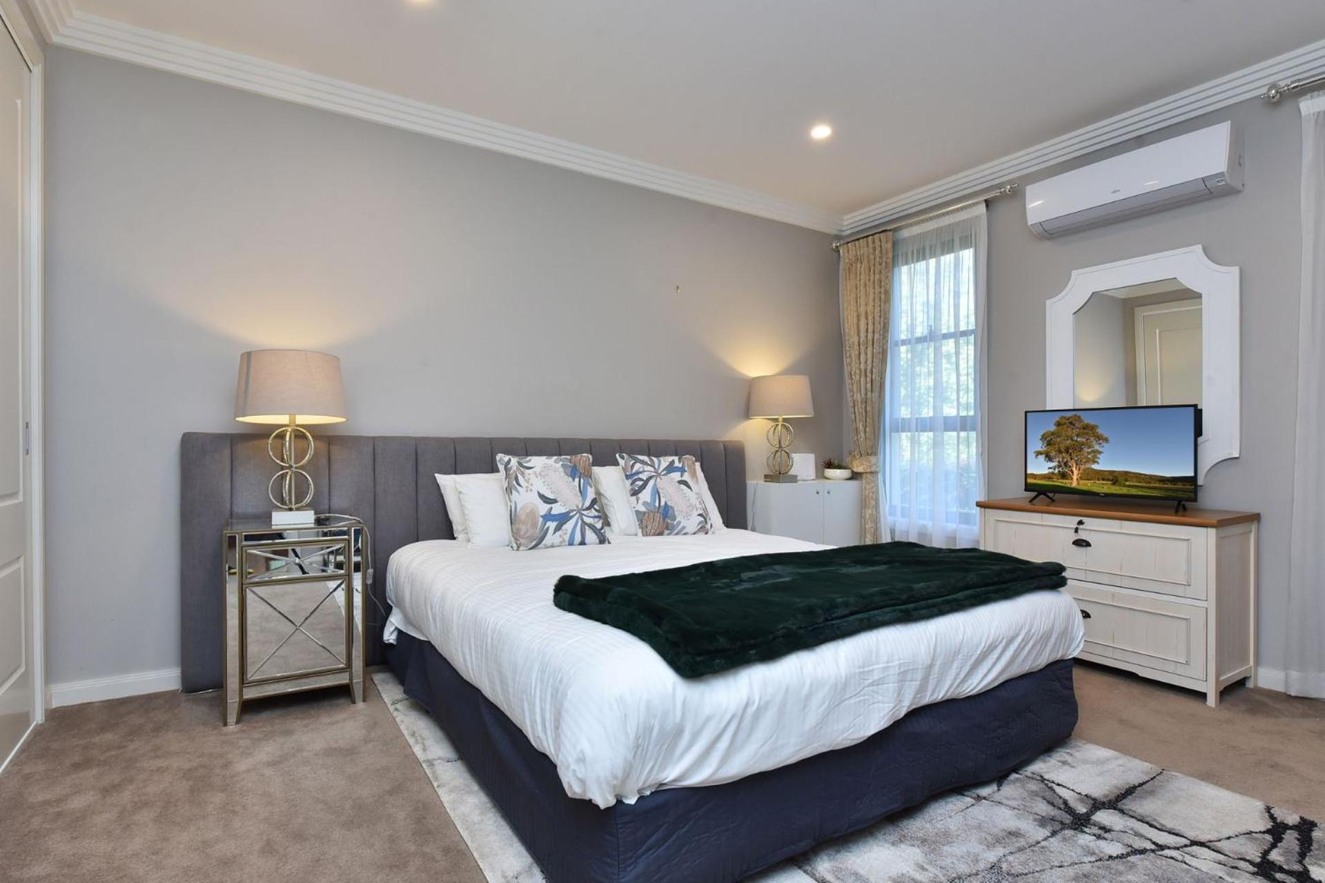 Luxury Hunter Valley Manor Estate Located in Central Hunter Valley