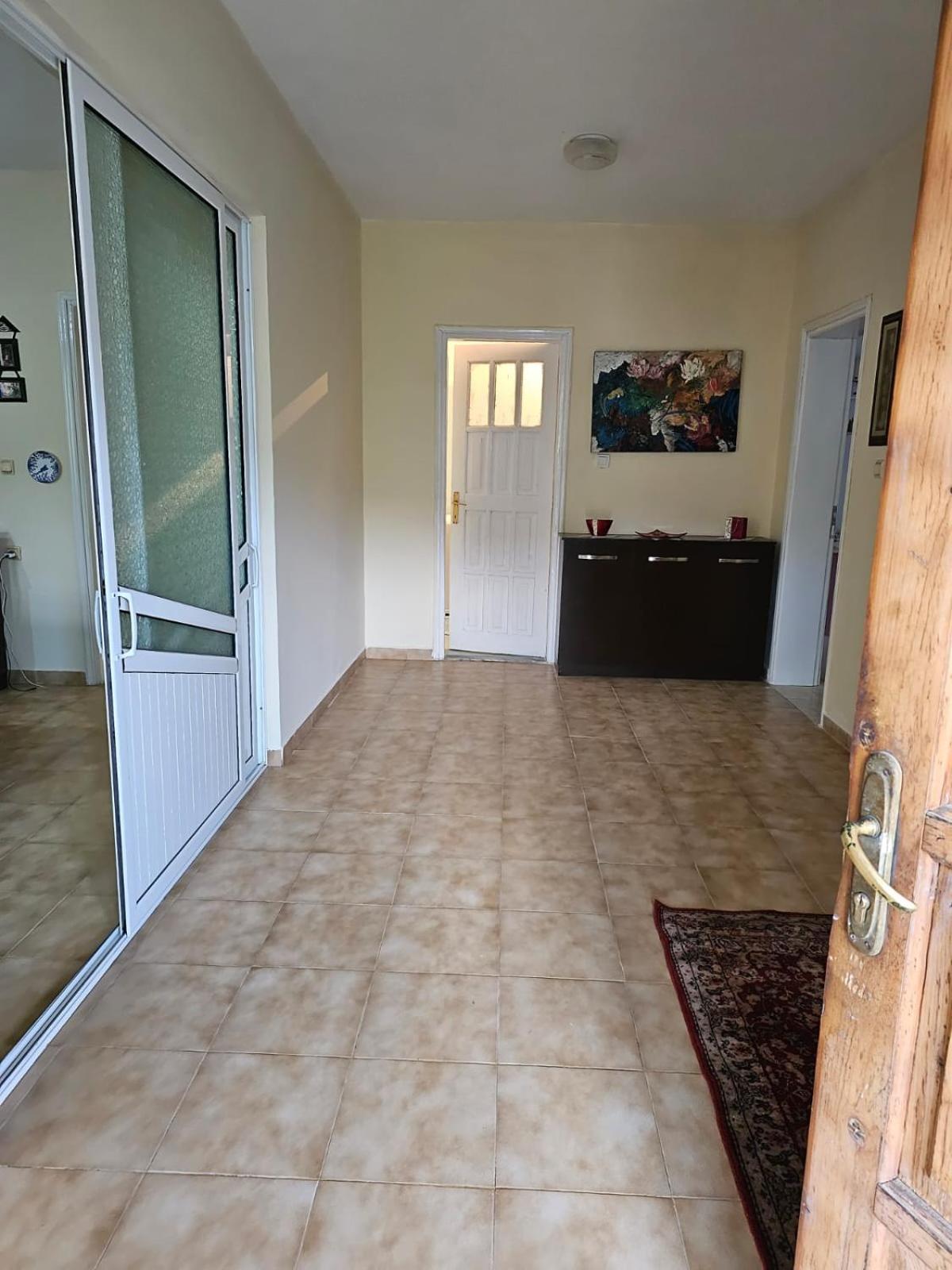 Aira Villa