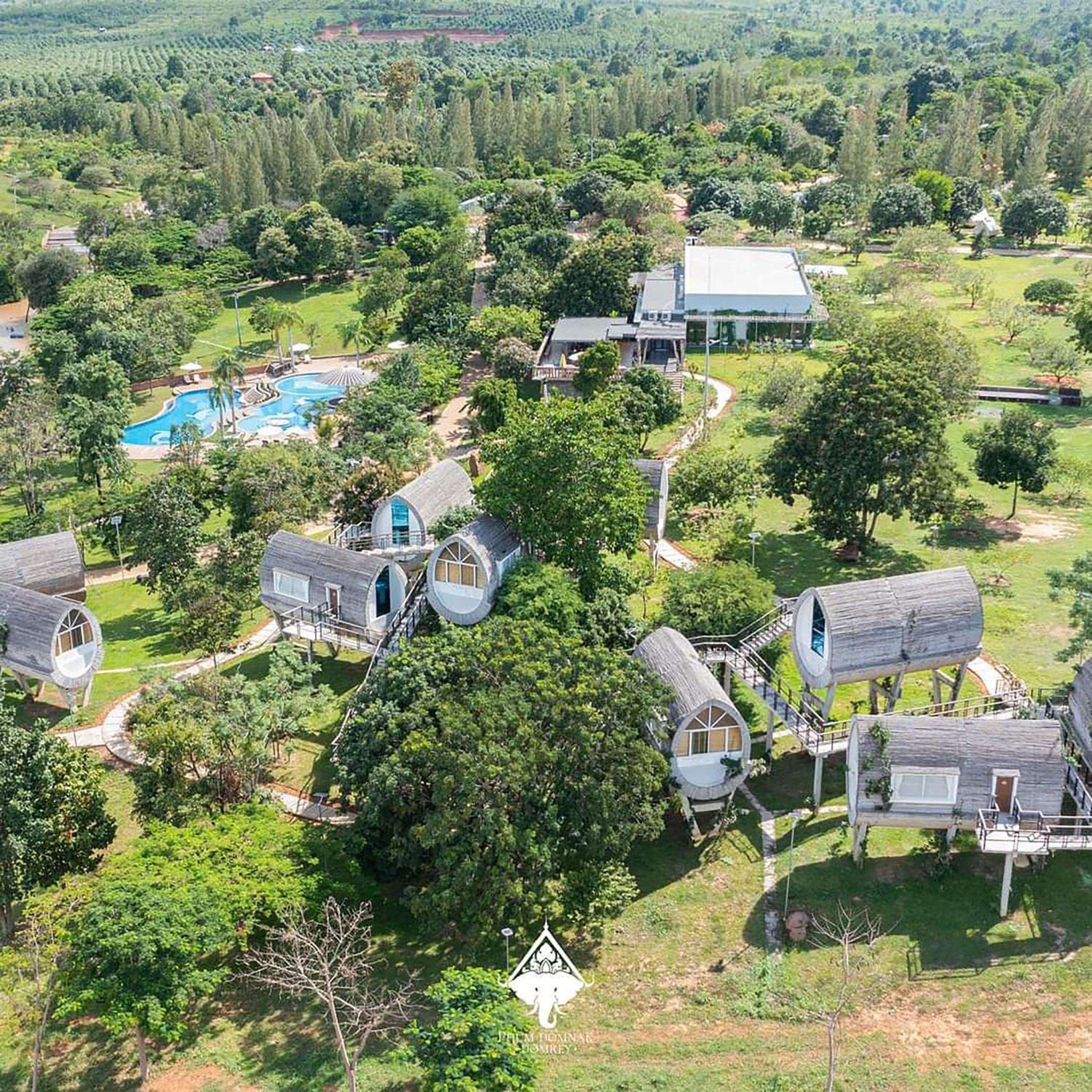 Phum Domnak Domrey Resort view 2
