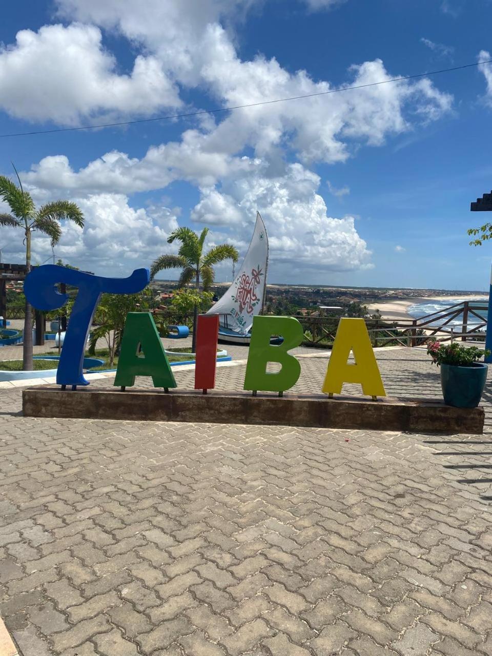 Flat Malua - Apartamento Pé Na Areia Com Vista Mar Taíba-CE