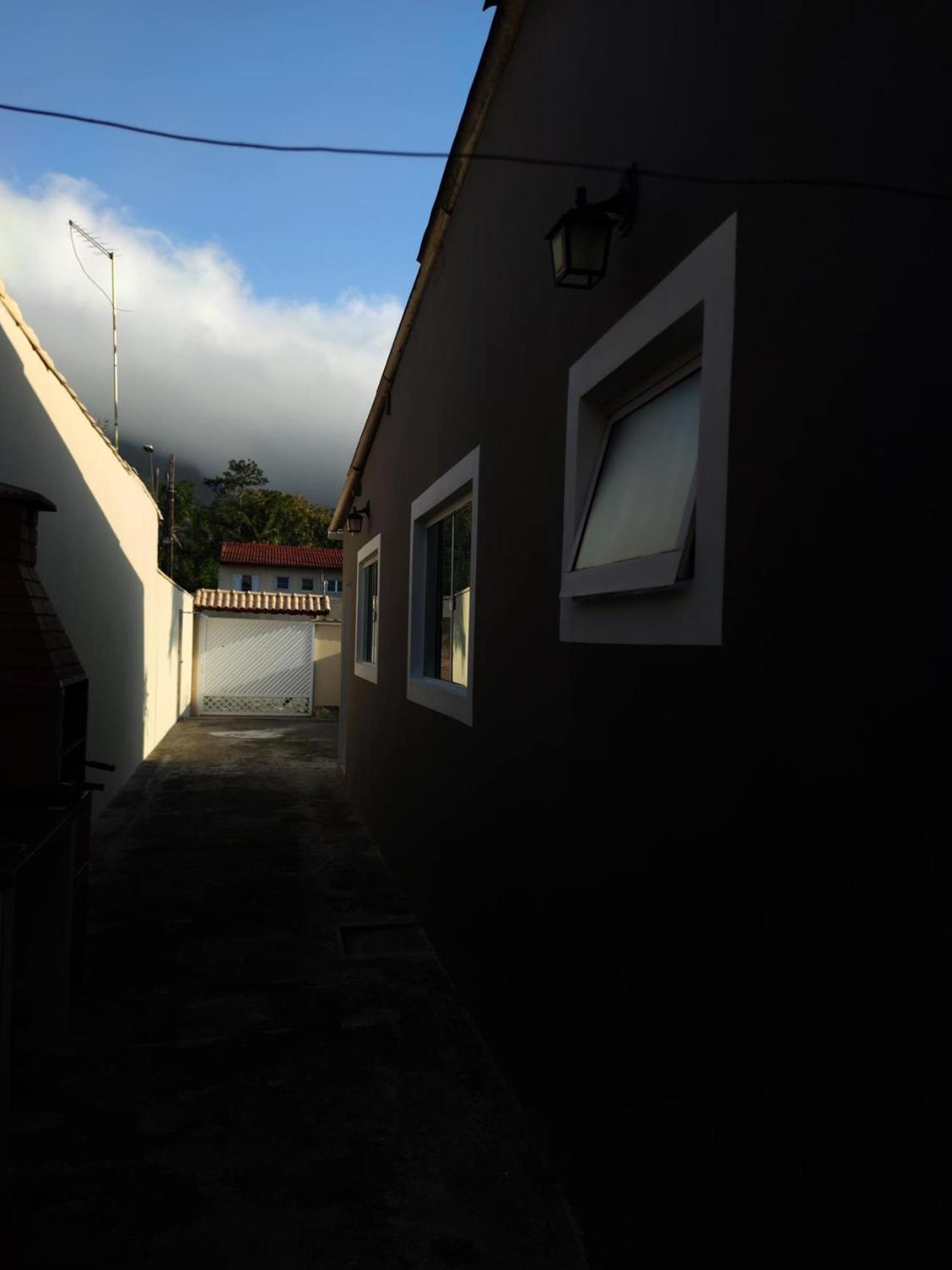 CASA TERREA PERUIBE 5 MIN DO CENTRO,LINDA VISTA, PRÓXIMO A TUDO.