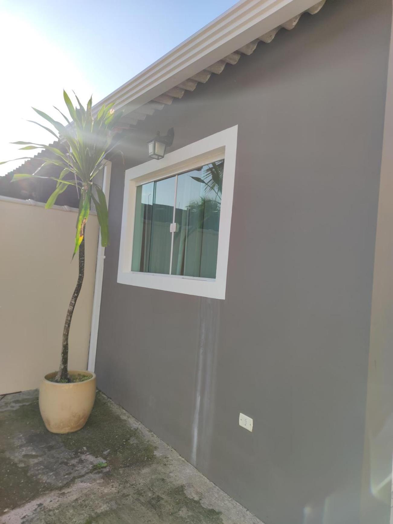 CASA TERREA PERUIBE 5 MIN DO CENTRO,LINDA VISTA, PRÓXIMO A TUDO.