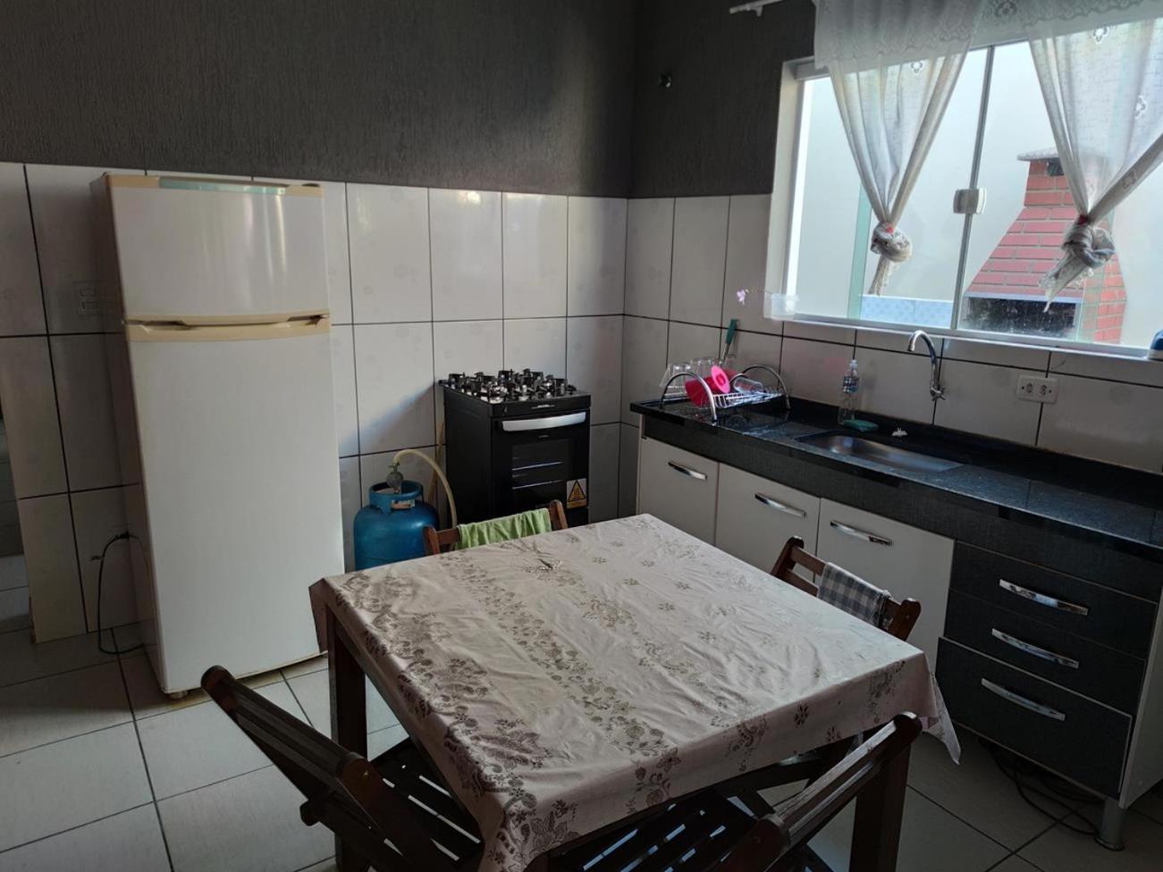 CASA TERREA PERUIBE 5 MIN DO CENTRO,LINDA VISTA, PRÓXIMO A TUDO.