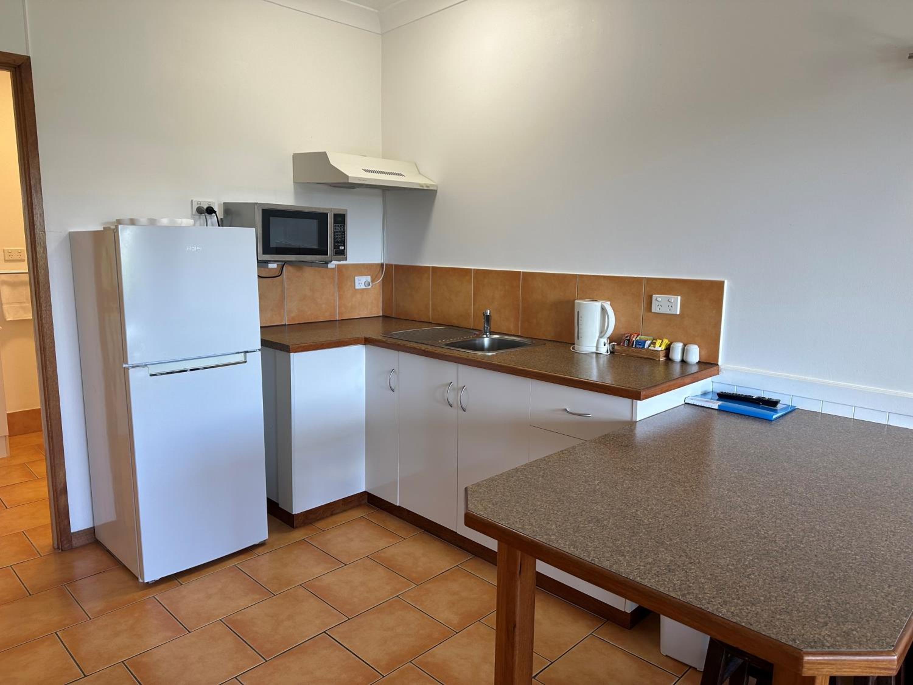 Cardwell Beachfront Motel