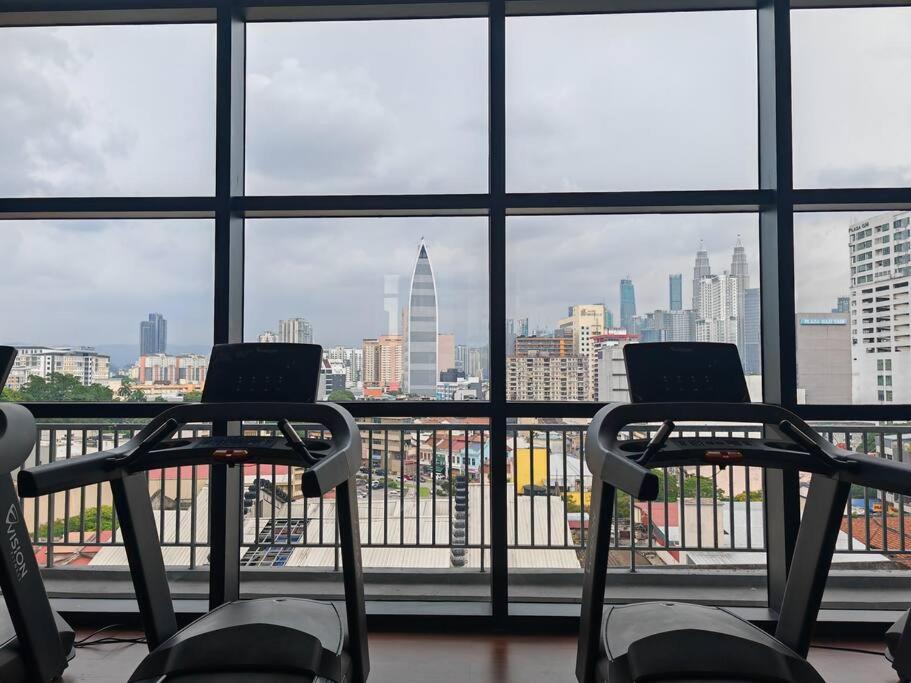 Chambers A Studio Flat, KLCC & KL Tower ,view in City