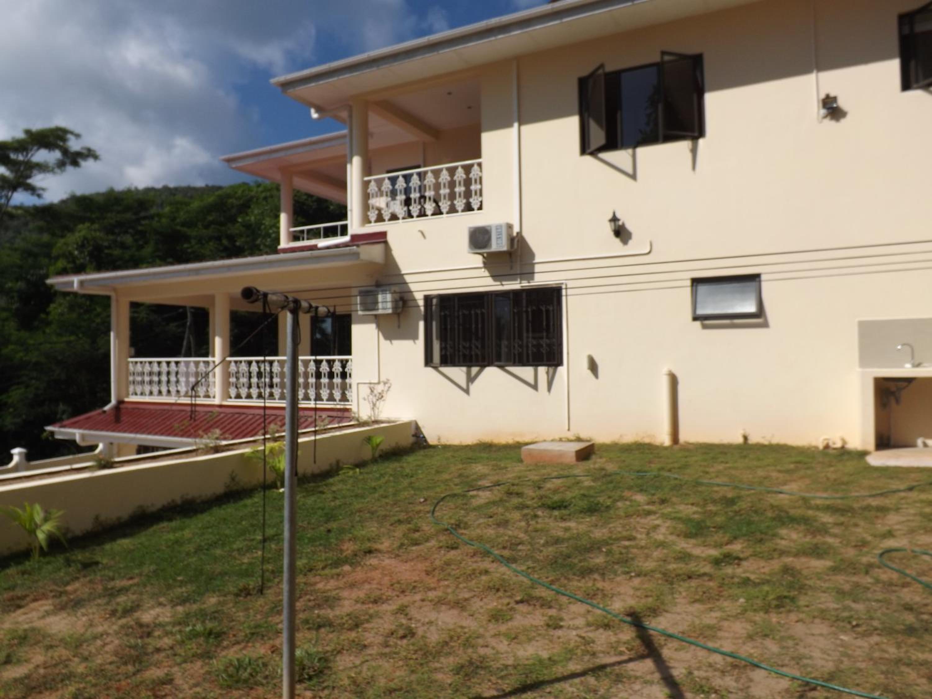 Charlotte Villa