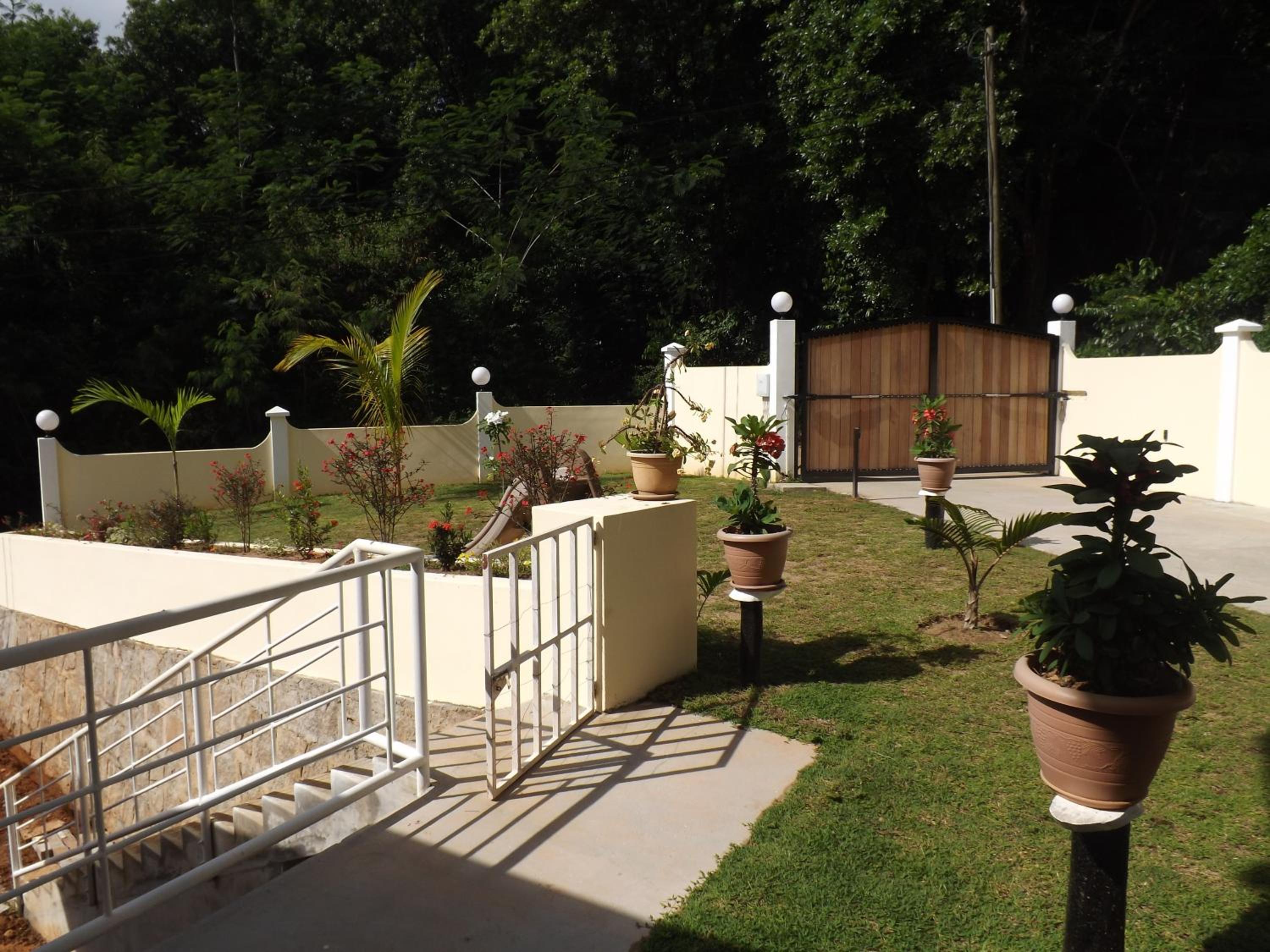 Charlotte Villa photo 3