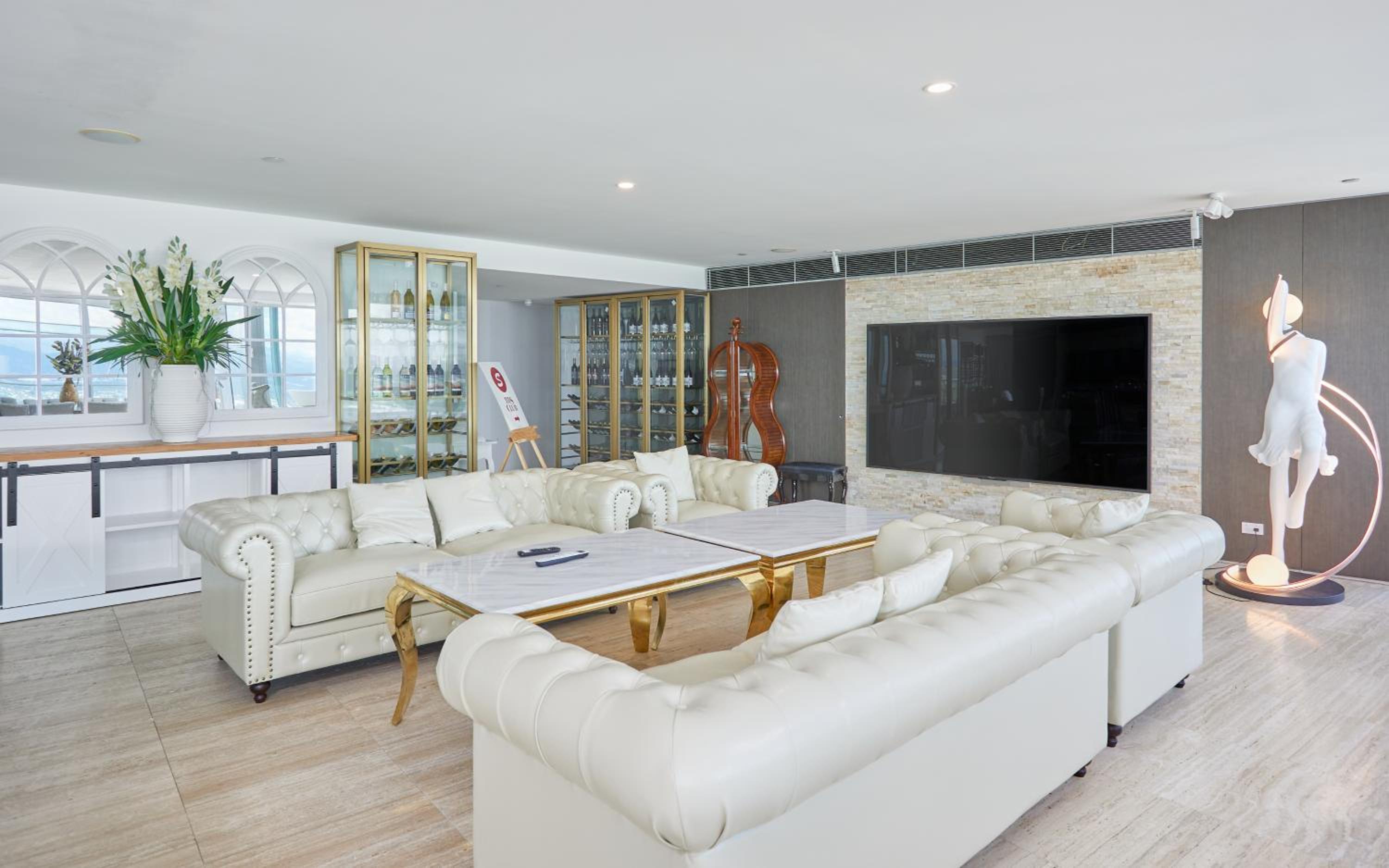 Serain Residences on 9 Hamilton Avenue