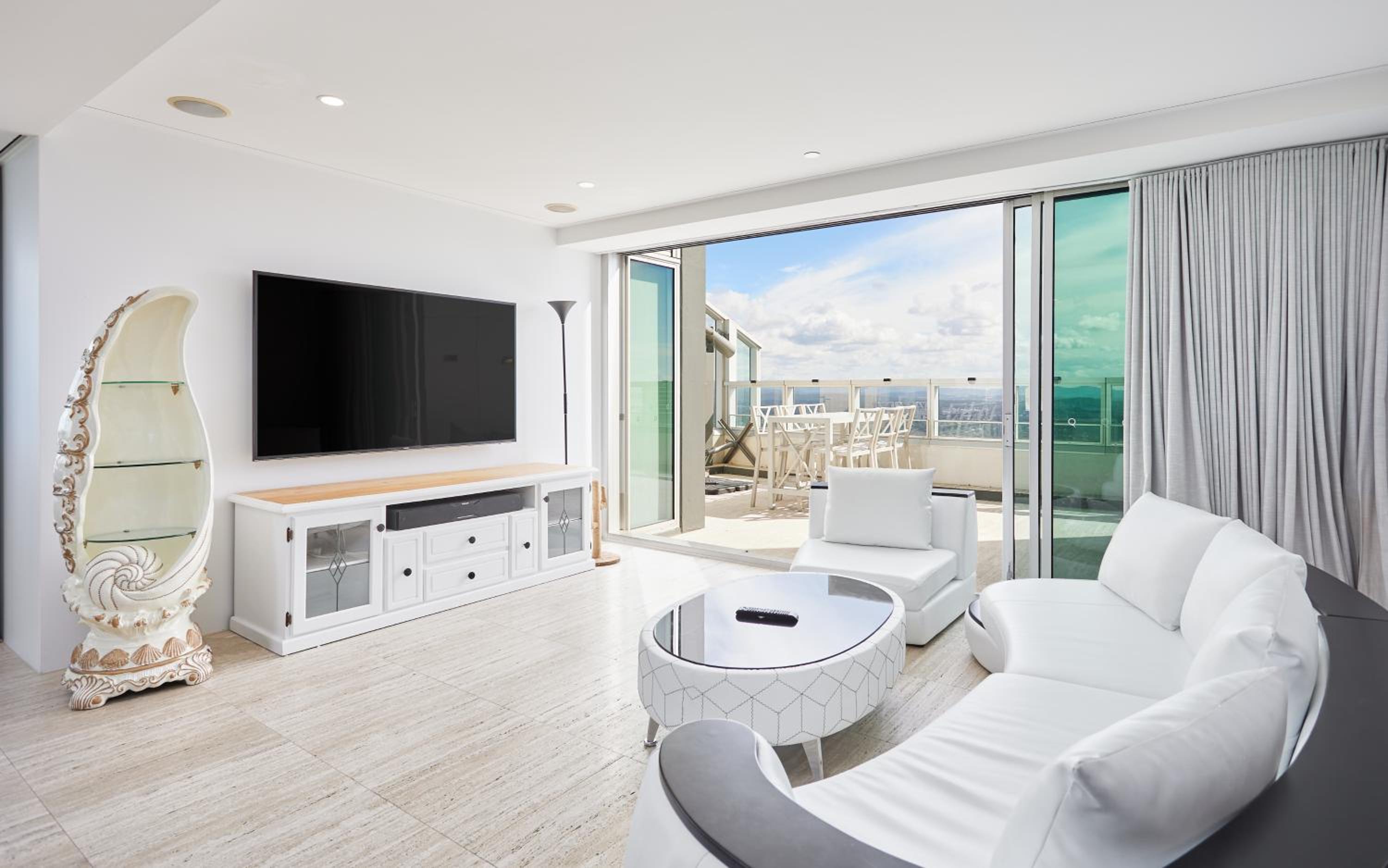 Serain Residences on 9 Hamilton Avenue