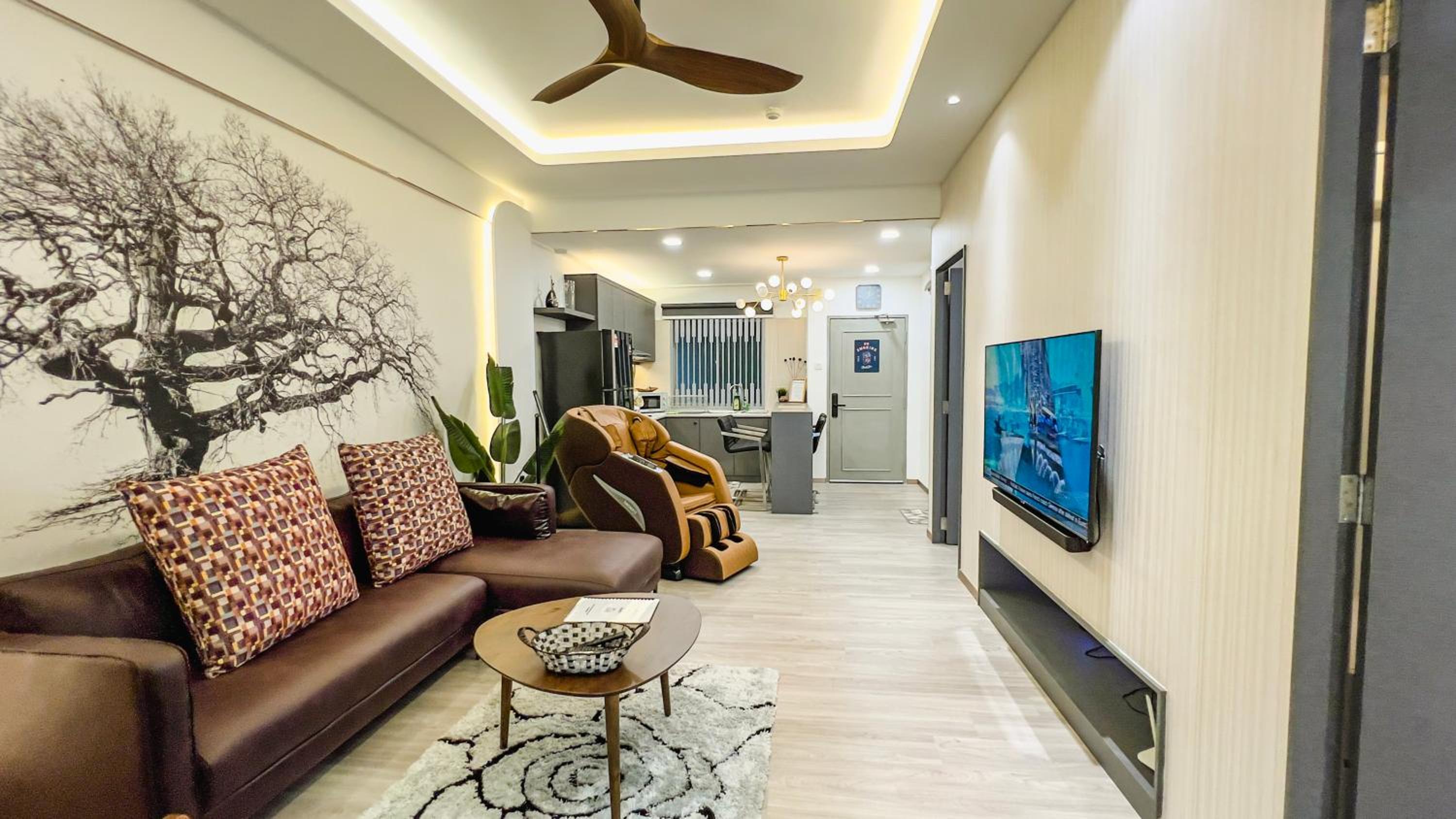 Cozy Comfy Designer Home Mount Austin JB 5 Pax