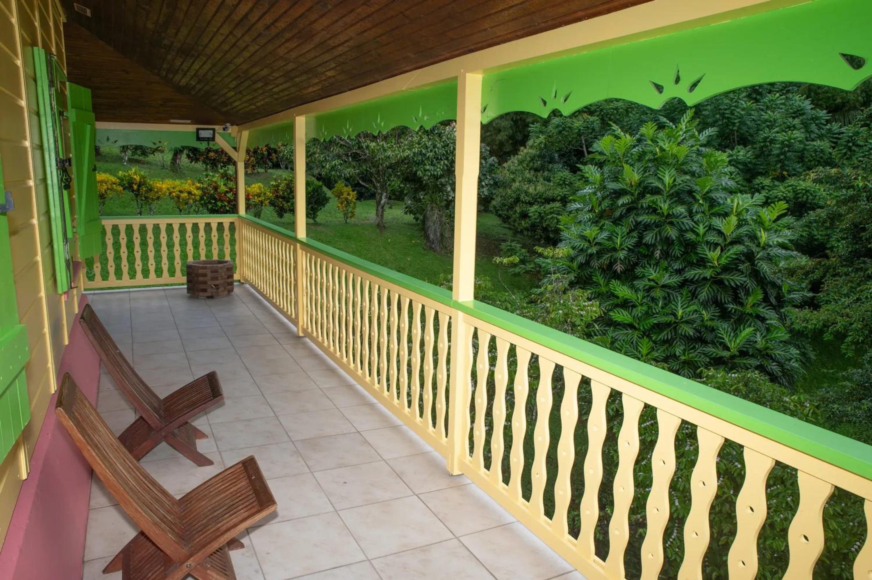 Maison charmante à Gros-Morne avec terrasse et jardin view 5