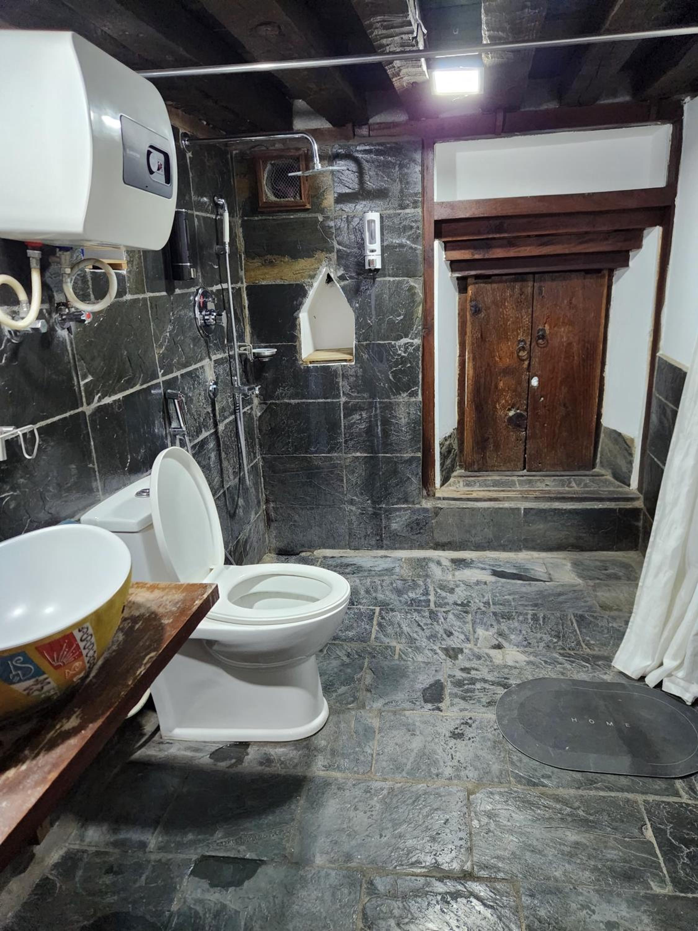 Heritage Apartment, Mattan
